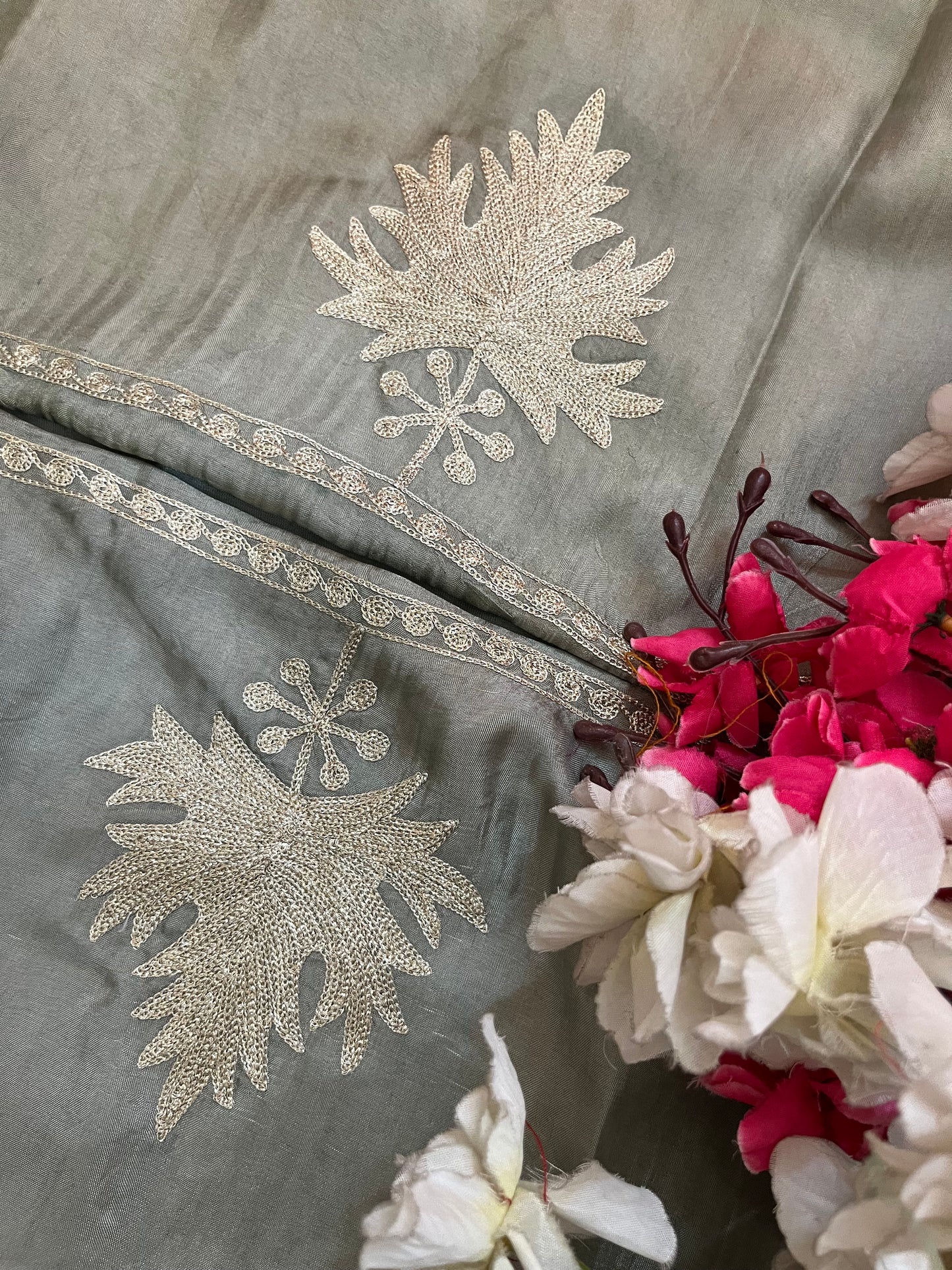 Soft Green Sanam’ Tilla Kashmiri Silk Suit