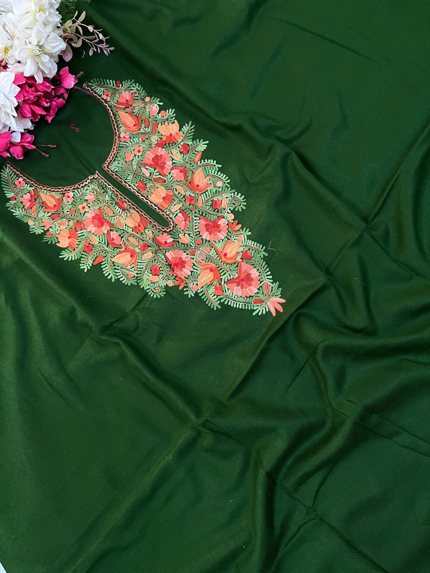 Green Woollen Aari Embroidered 2pc suit 5mtr