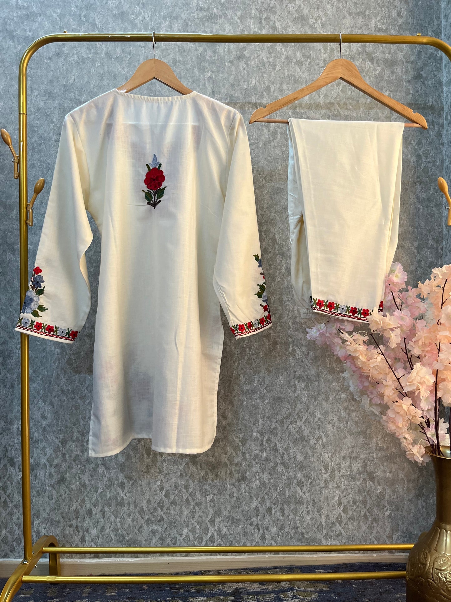 Off White Cotton Stitched Co-ord Set (40)