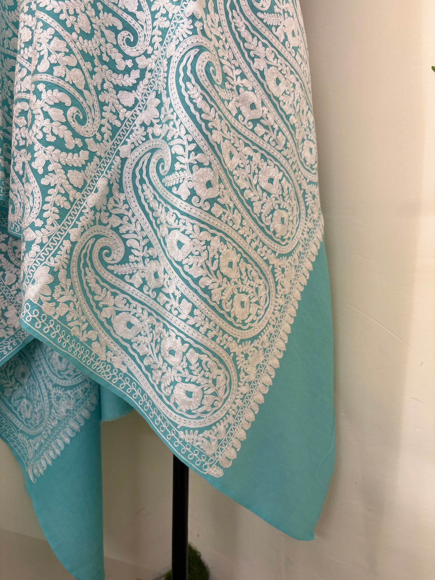 Aqua Blue Kashmiri Stole ( Semi Pashmina )