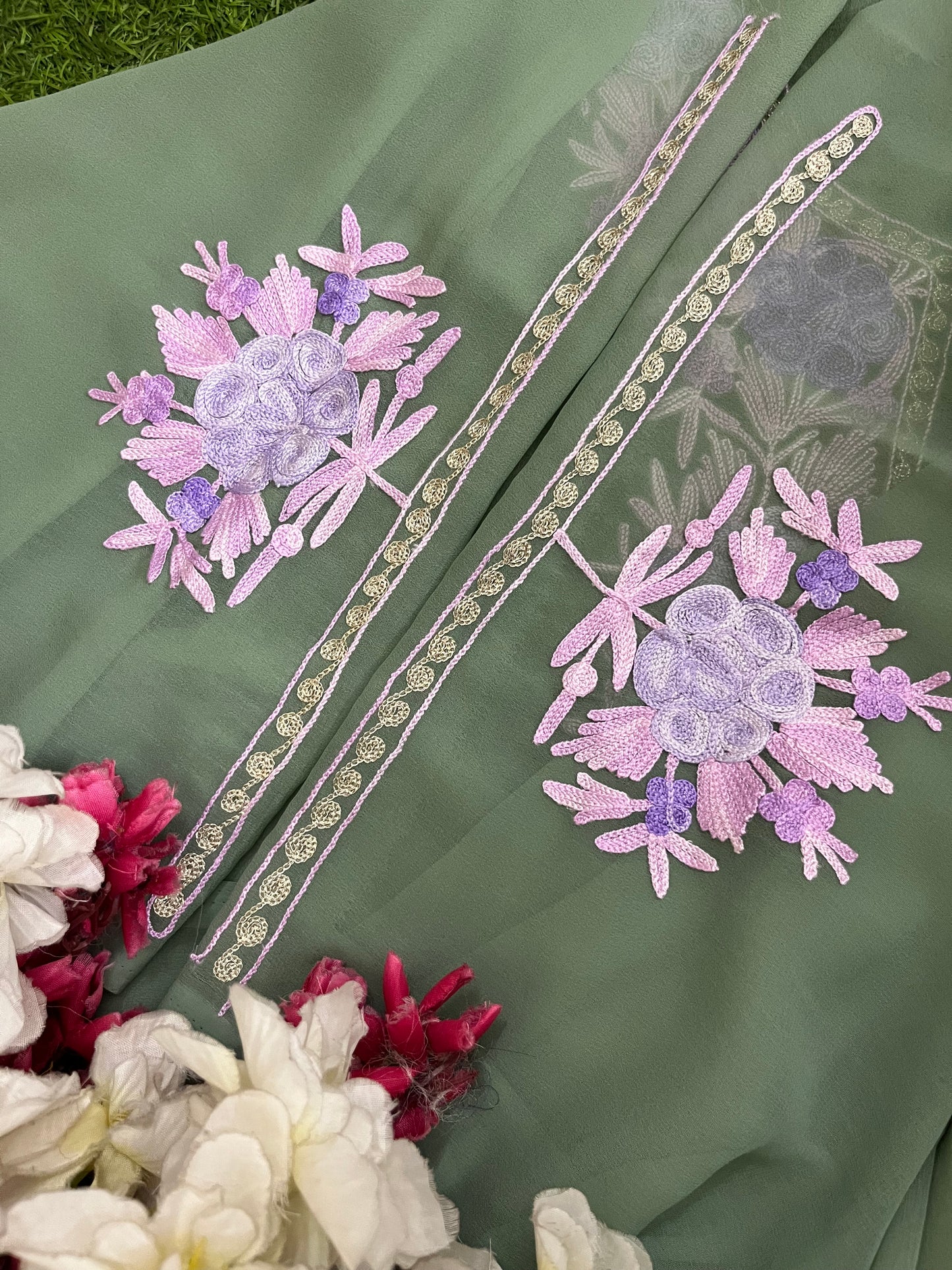 Green Georgette 3 Pc Aari Embroidered Suit Set