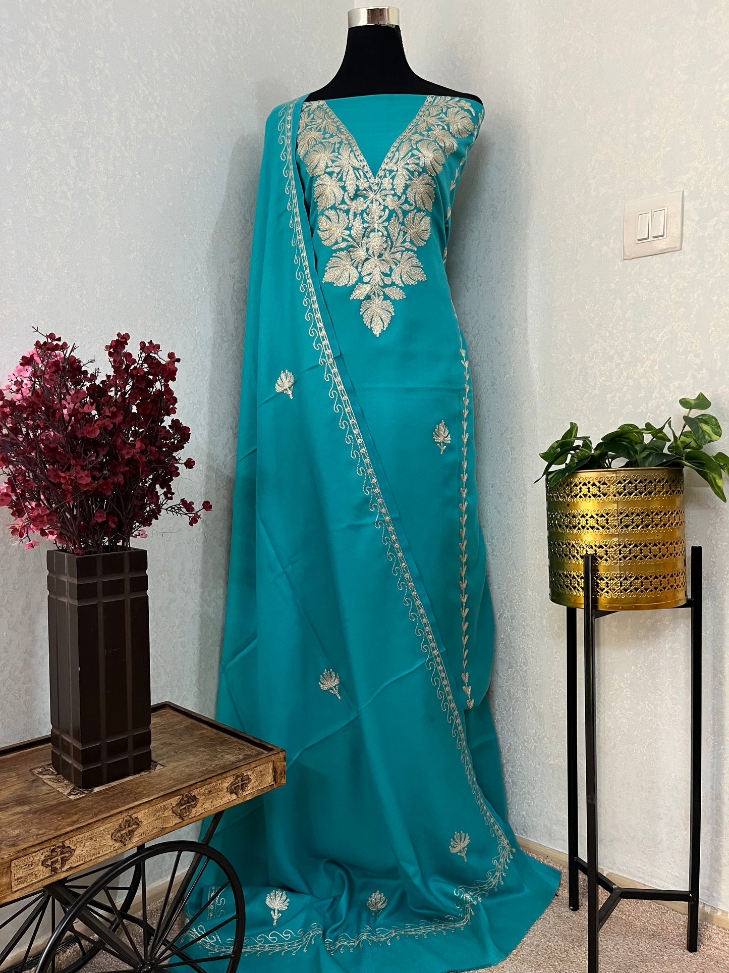 Sky Blue Tilla Embroidered 3pc Suit Stole