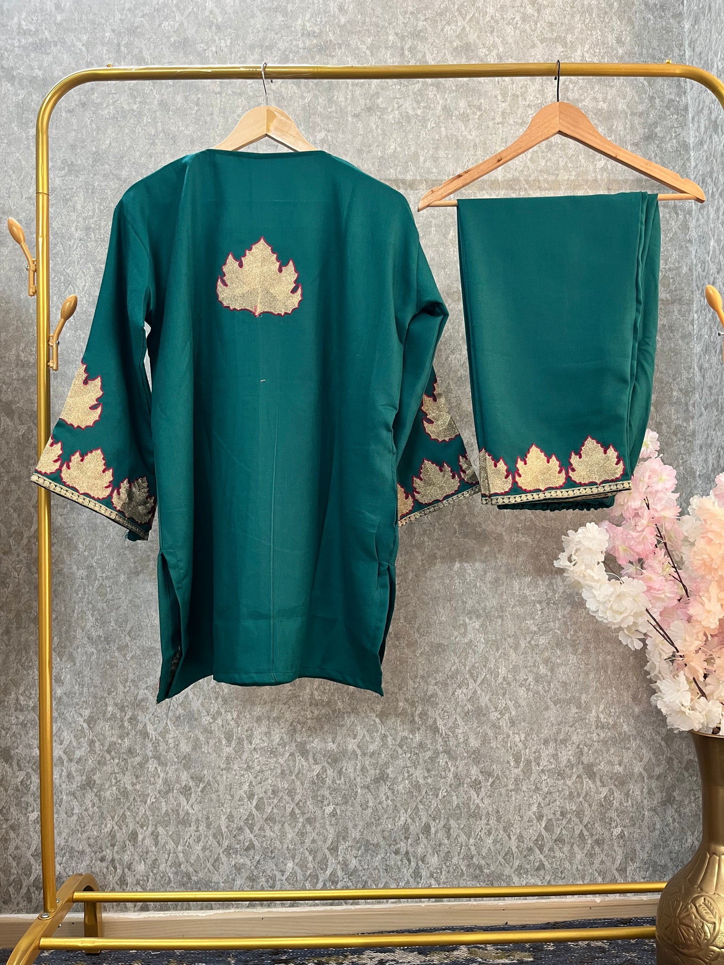 Green Woollen Kashmiri Co-Ord Set ( Size 44)