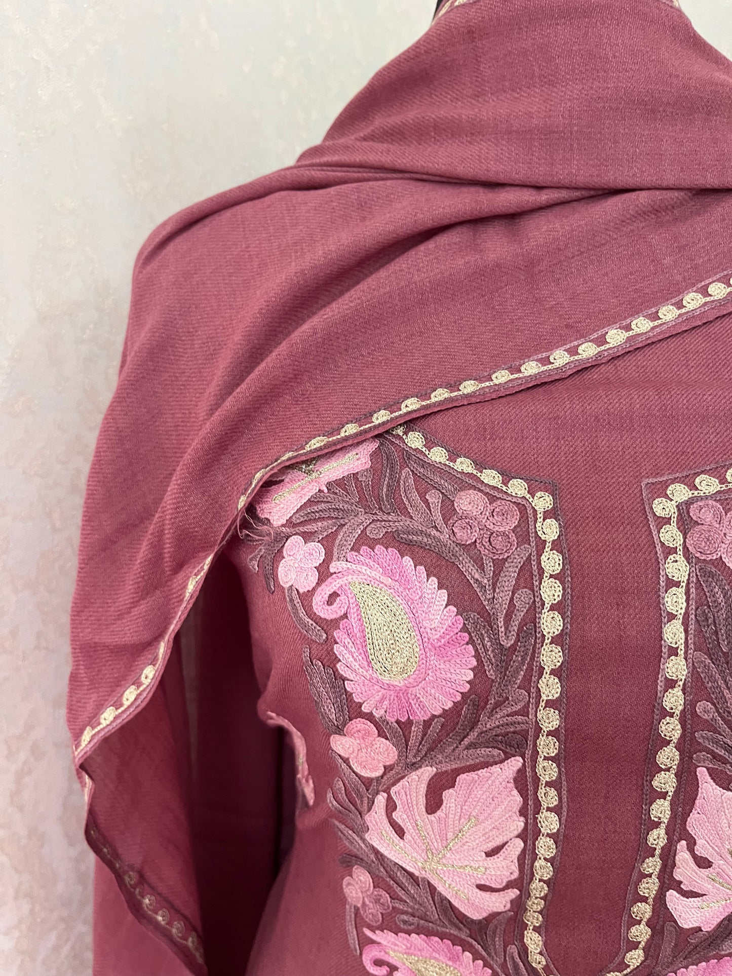 Onion Pink Fine Wool Kashmiri Suit