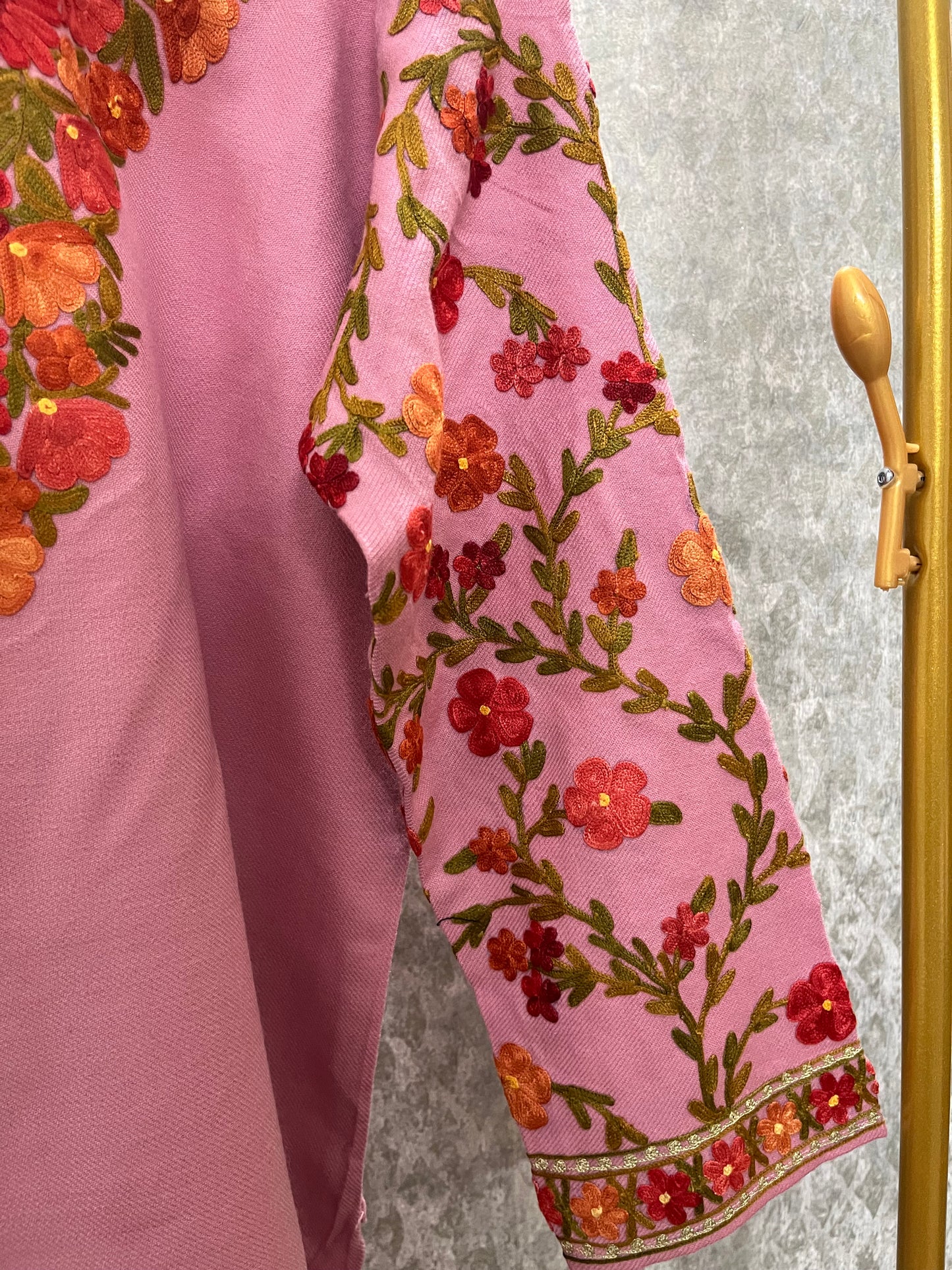 Soft Pink Woollen Kashmiri Co-Ord Set ( Size 42 )