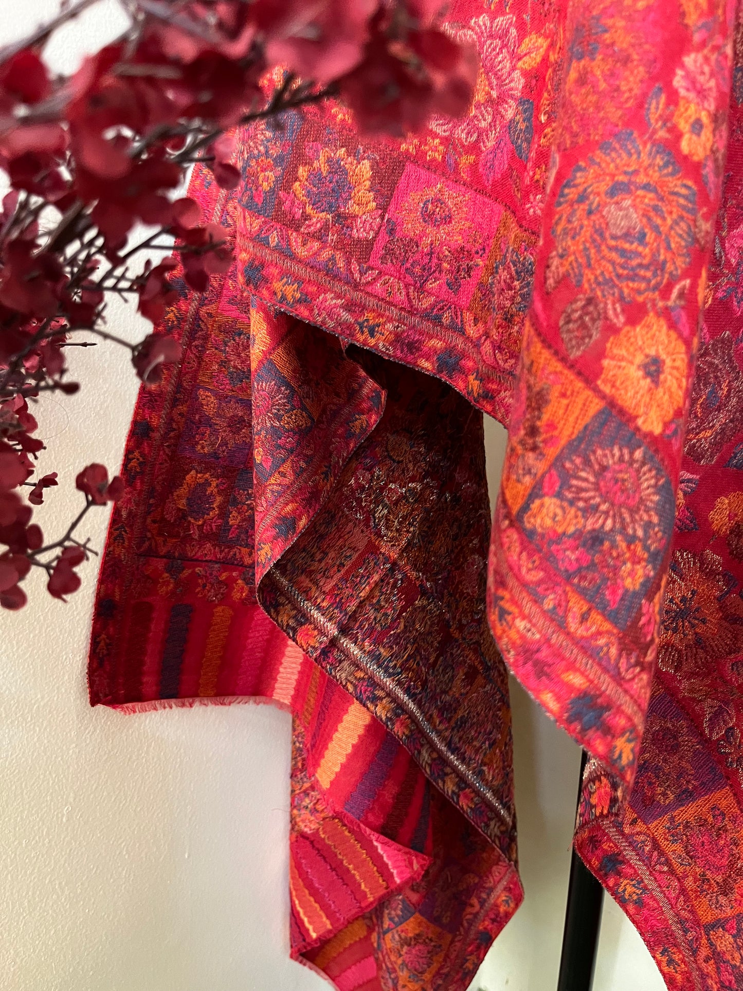 Red Kani Zari Fine Semi Pashmina stole