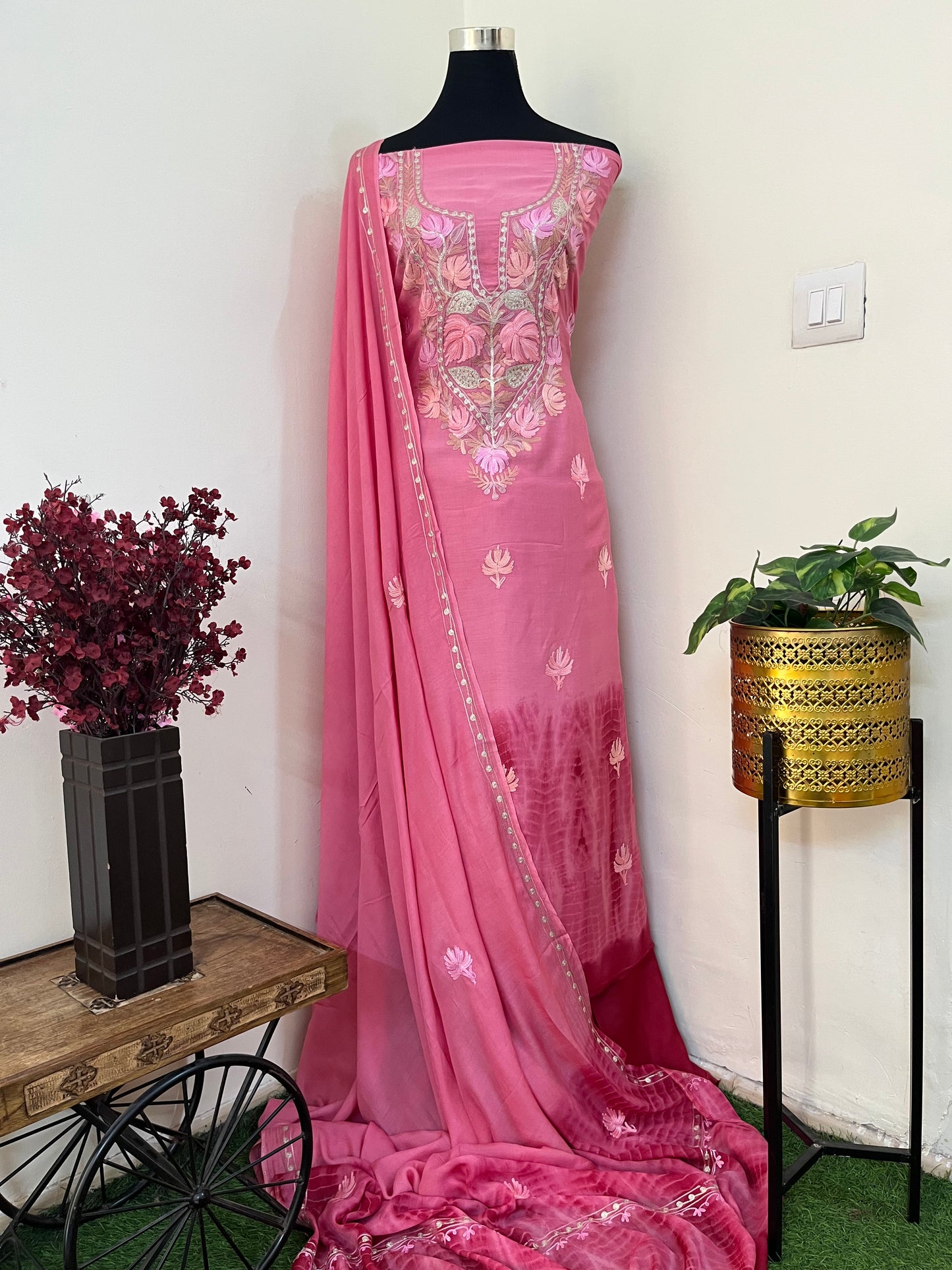 Fuchsia Pink Mul Cotton Shibori Work Kashmiri 3pc Suit