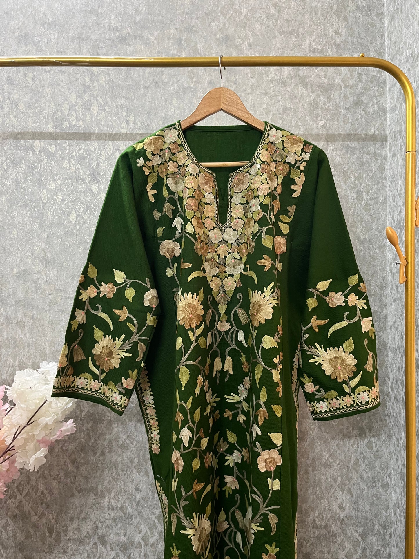 Heena Green Aari Embroidered Wool Pheran