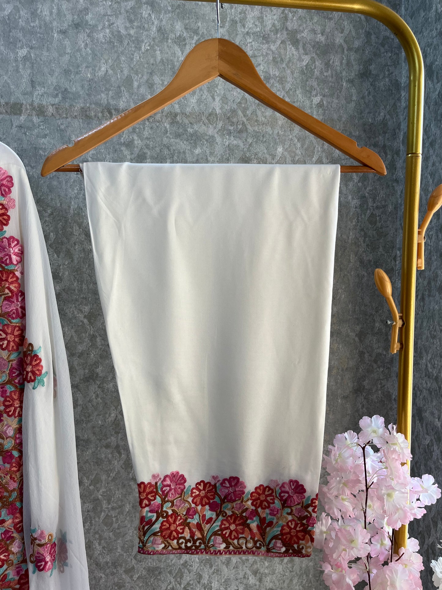 Off White Cotton Stitched Co-ord Set with dupatta (42)