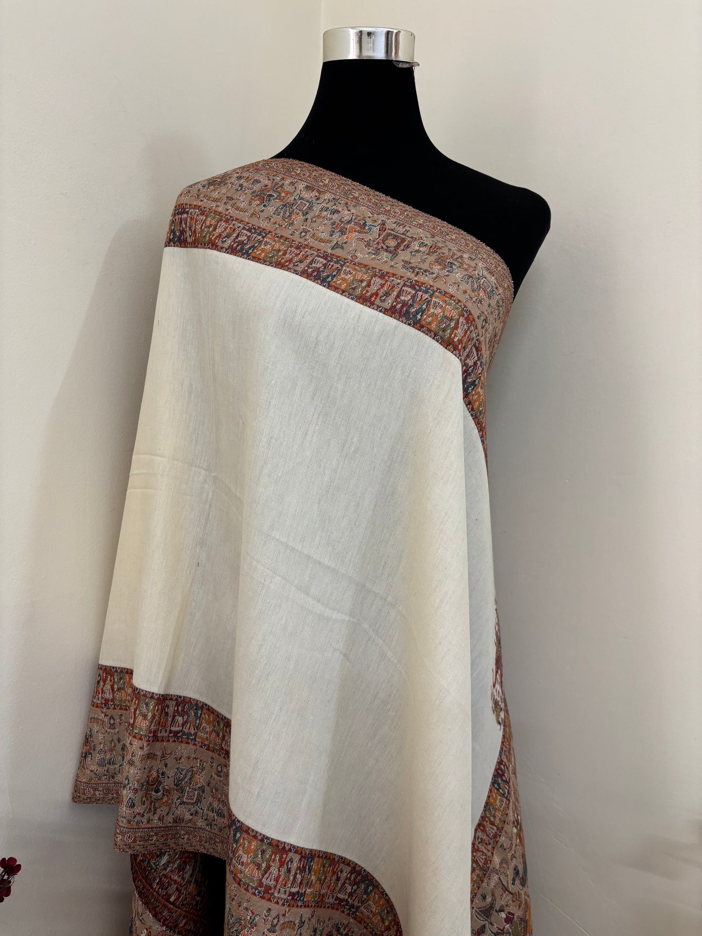 Kani Fine Semi Pashmina stole