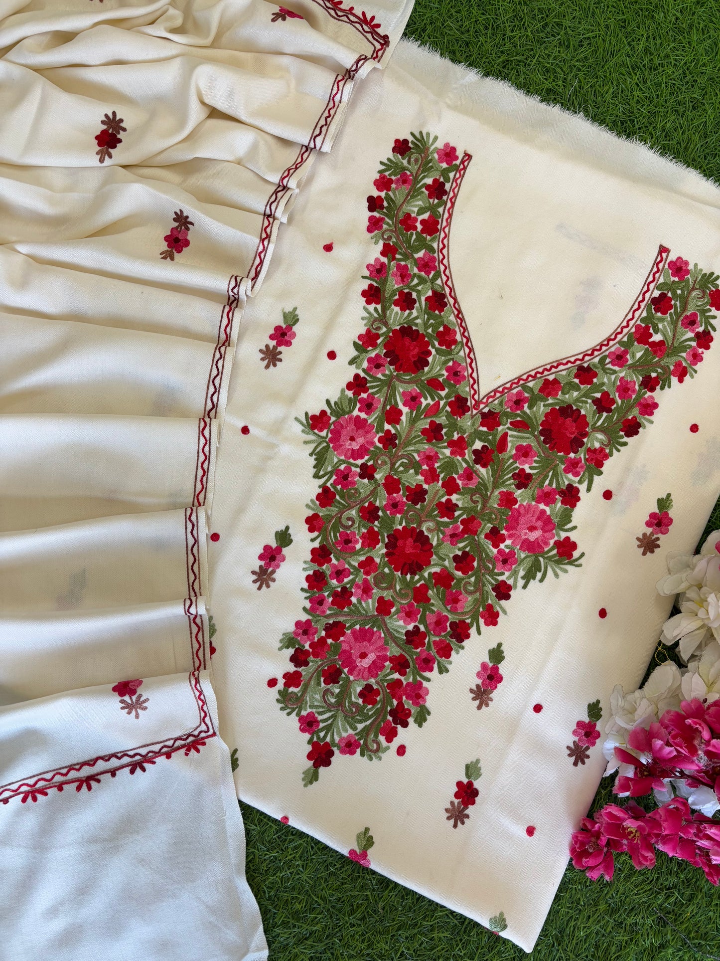 Cream Woollen Aari Embroidered 3pc suit