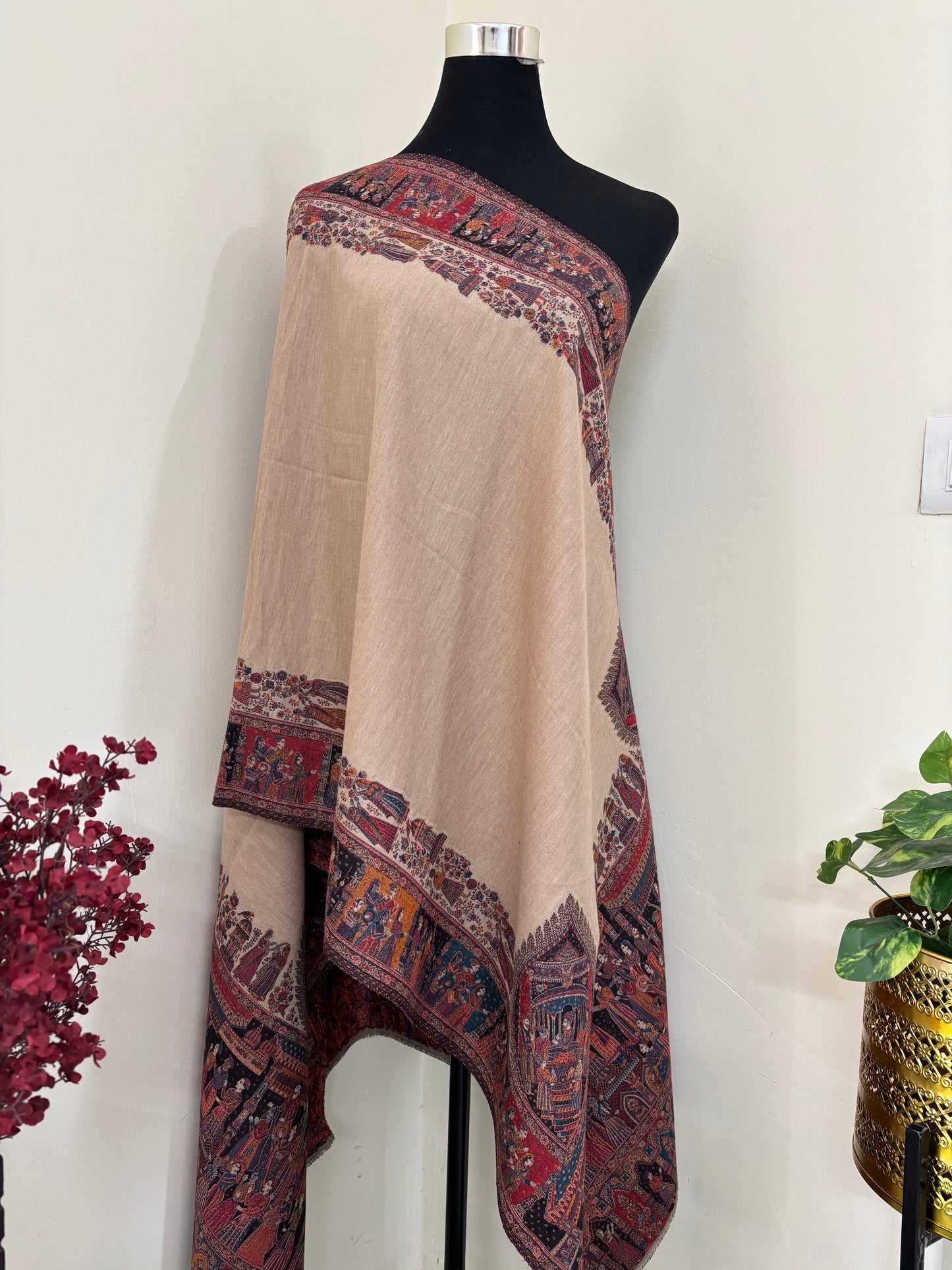 Kani Fine Semi Pashmina stole