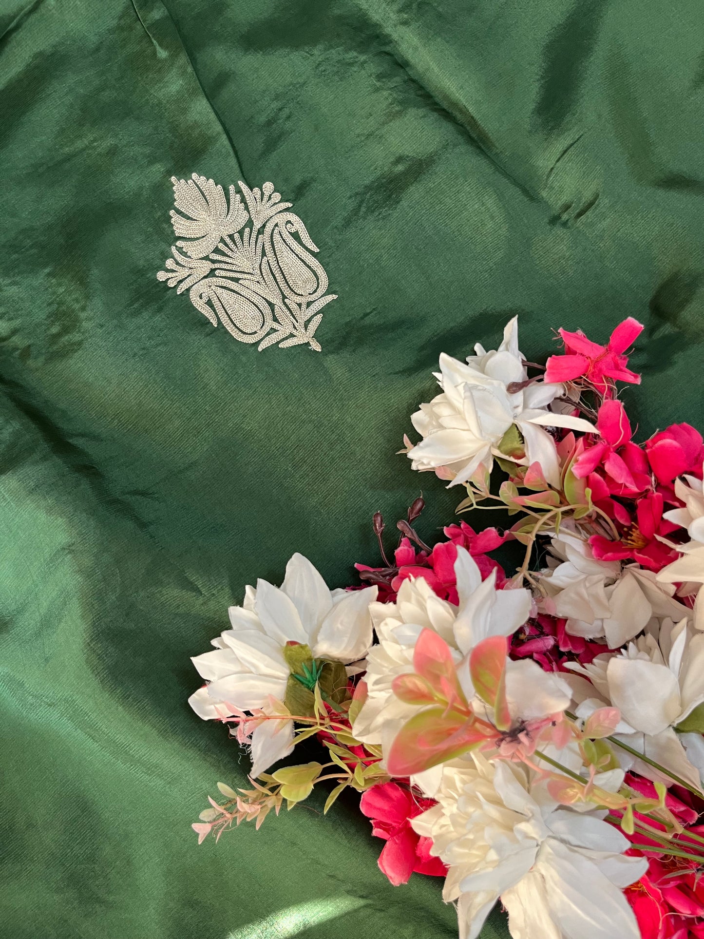 Green Sanam’ Silk Tilla Kashmiri Suit
