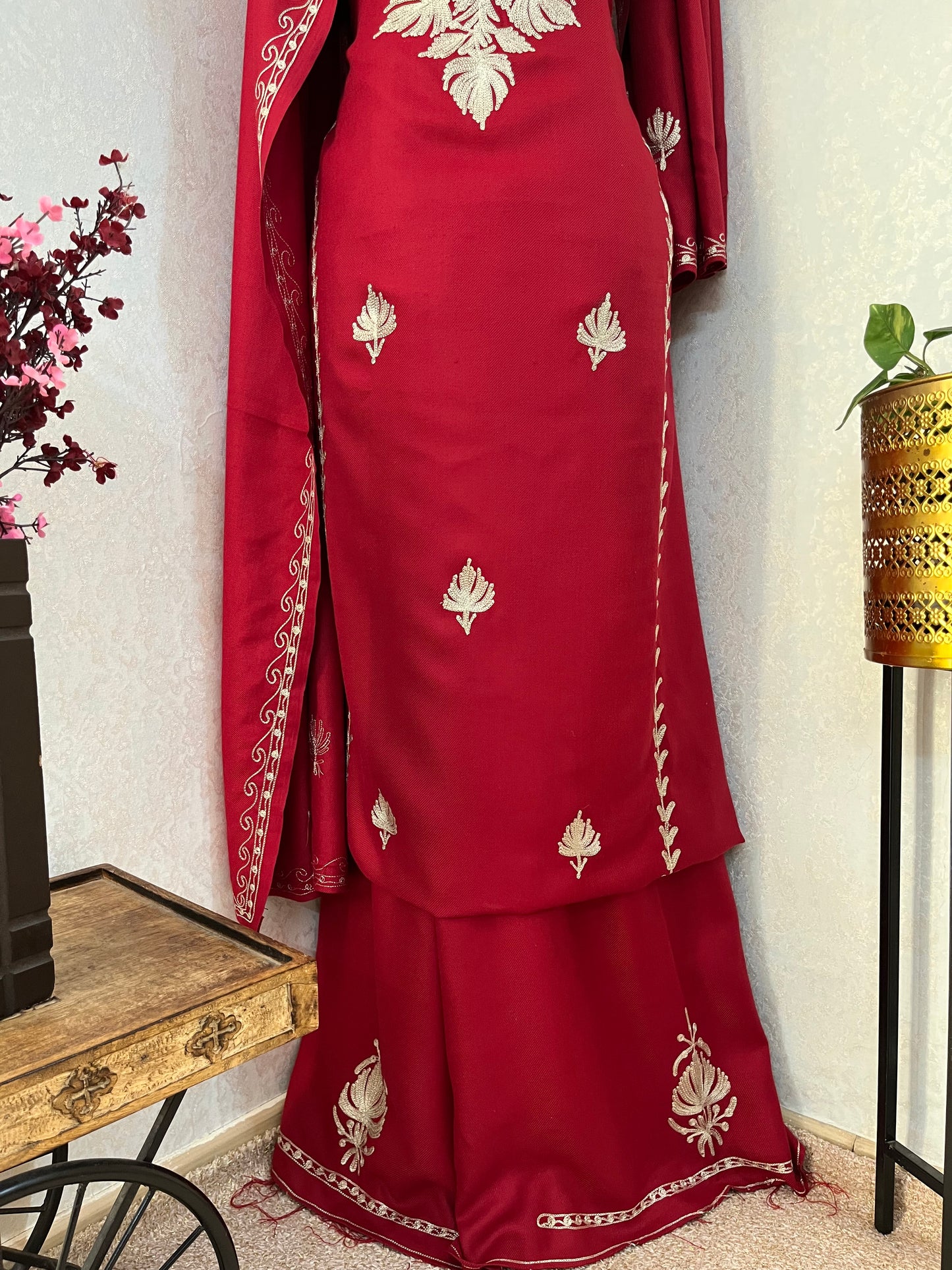 Maroon Tilla Embroidered 3pc Suit Stole