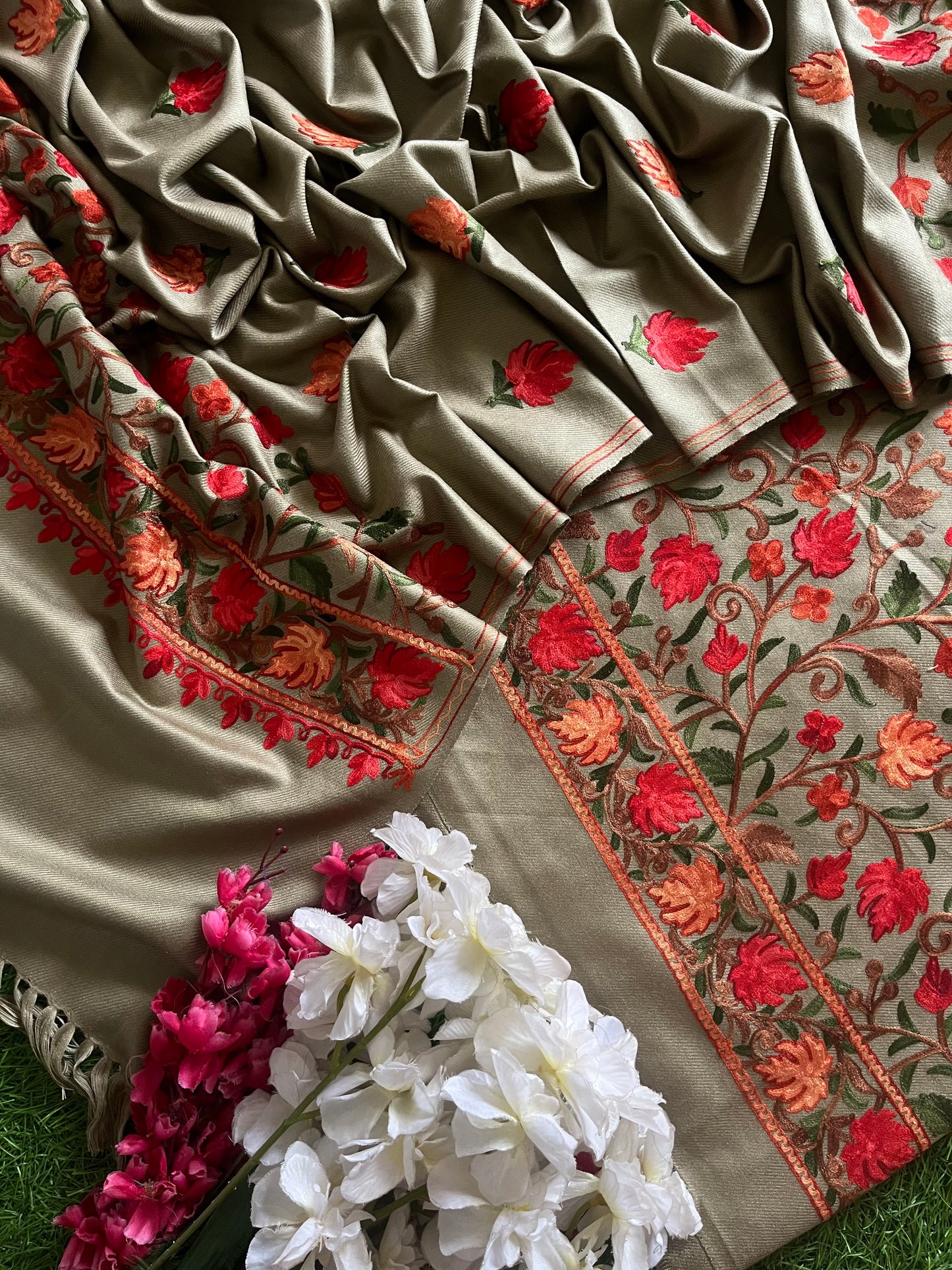 Beige Woollen Kashmiri Suit (3pc)