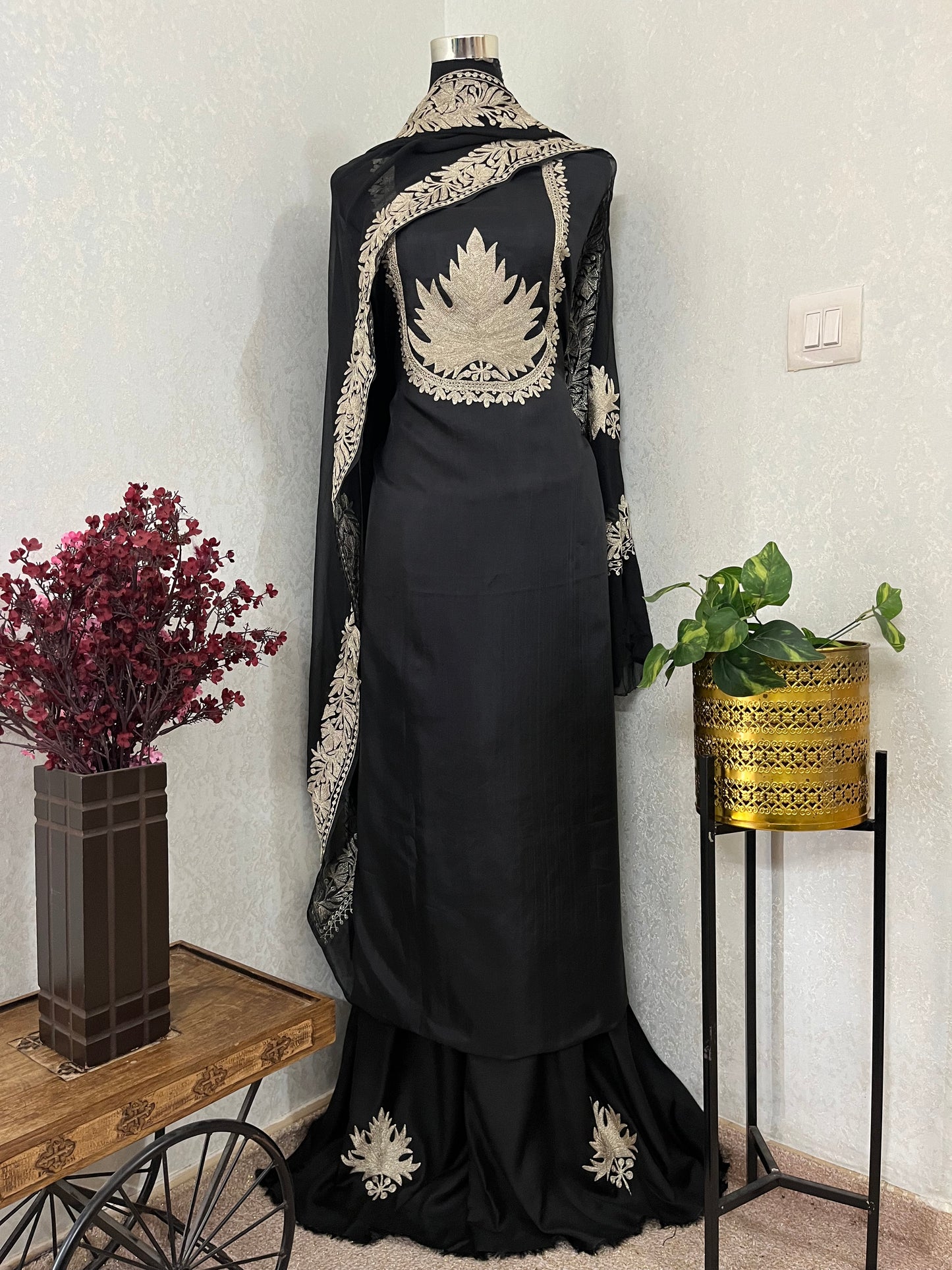 Black Sanam’ Tilla Kashmiri Silk Suit