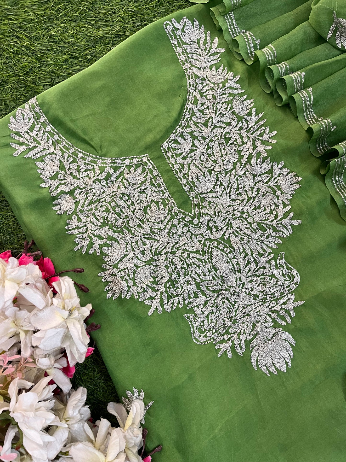 Lawn Green Silk Tilla Kashmiri Suit