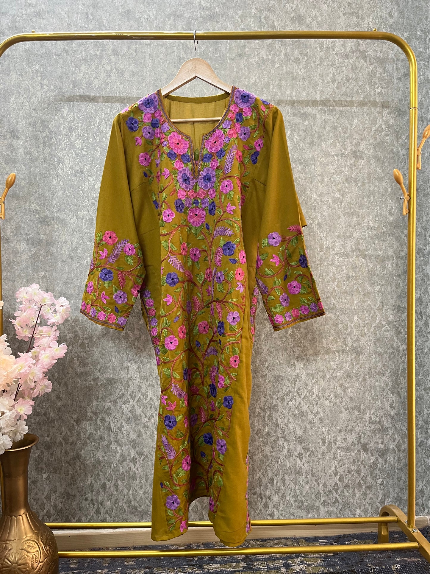 Heena Green Cotton Aari Work Pheran