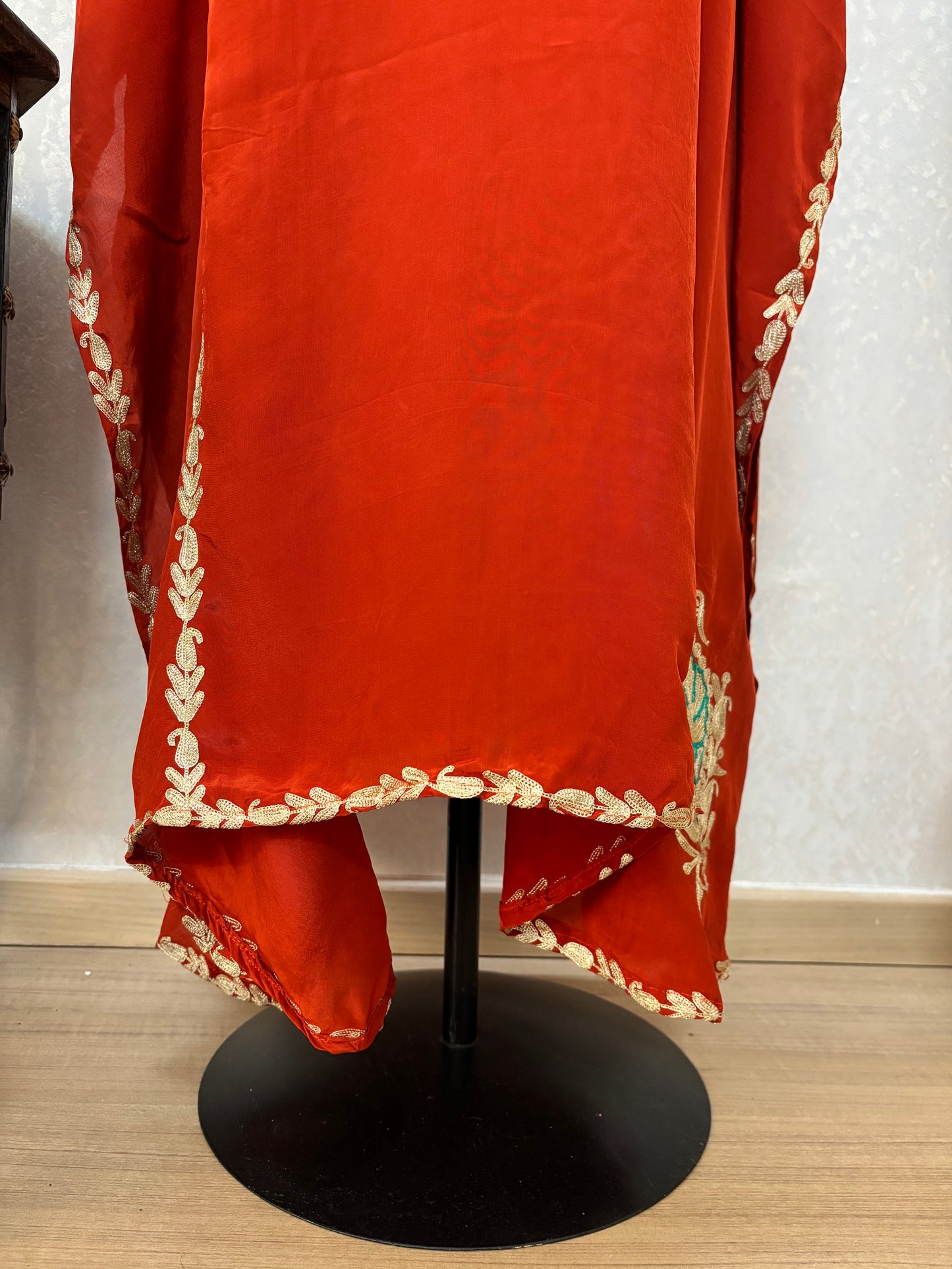Rust Crape Front Back Kashmiri Kaftan Set