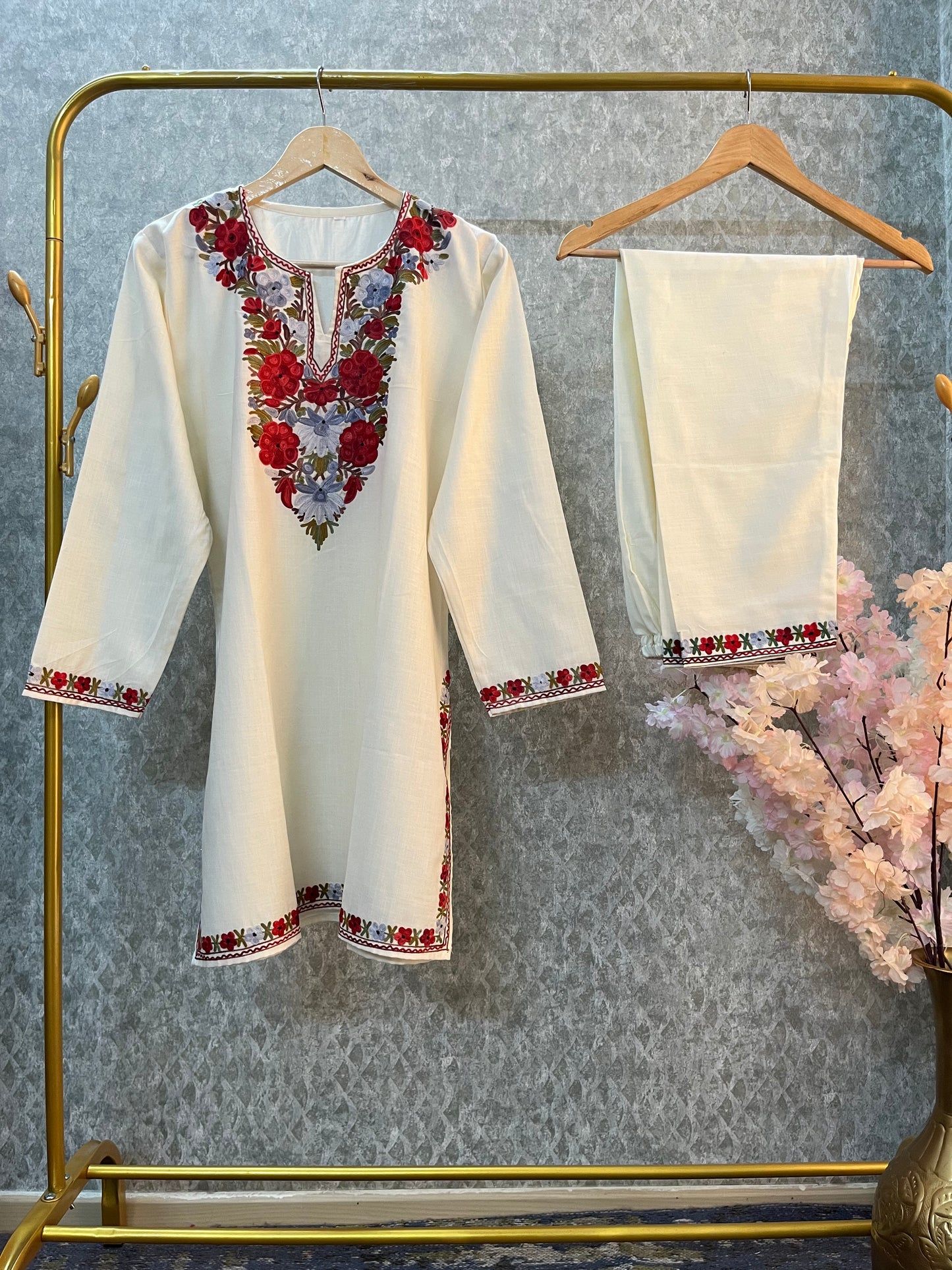 Off White Cotton Stitched Co-ord Set (38)