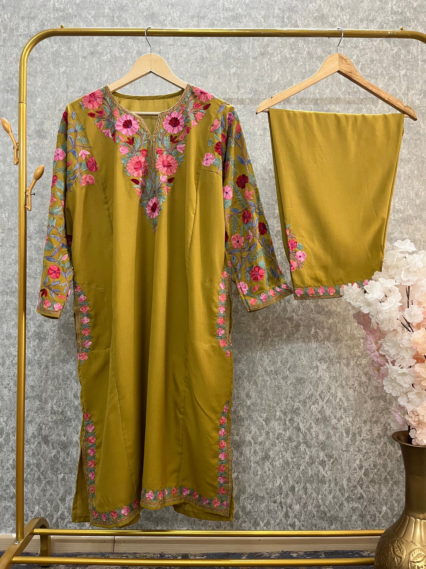 Green Cotton Arm Jaal Pheran Set