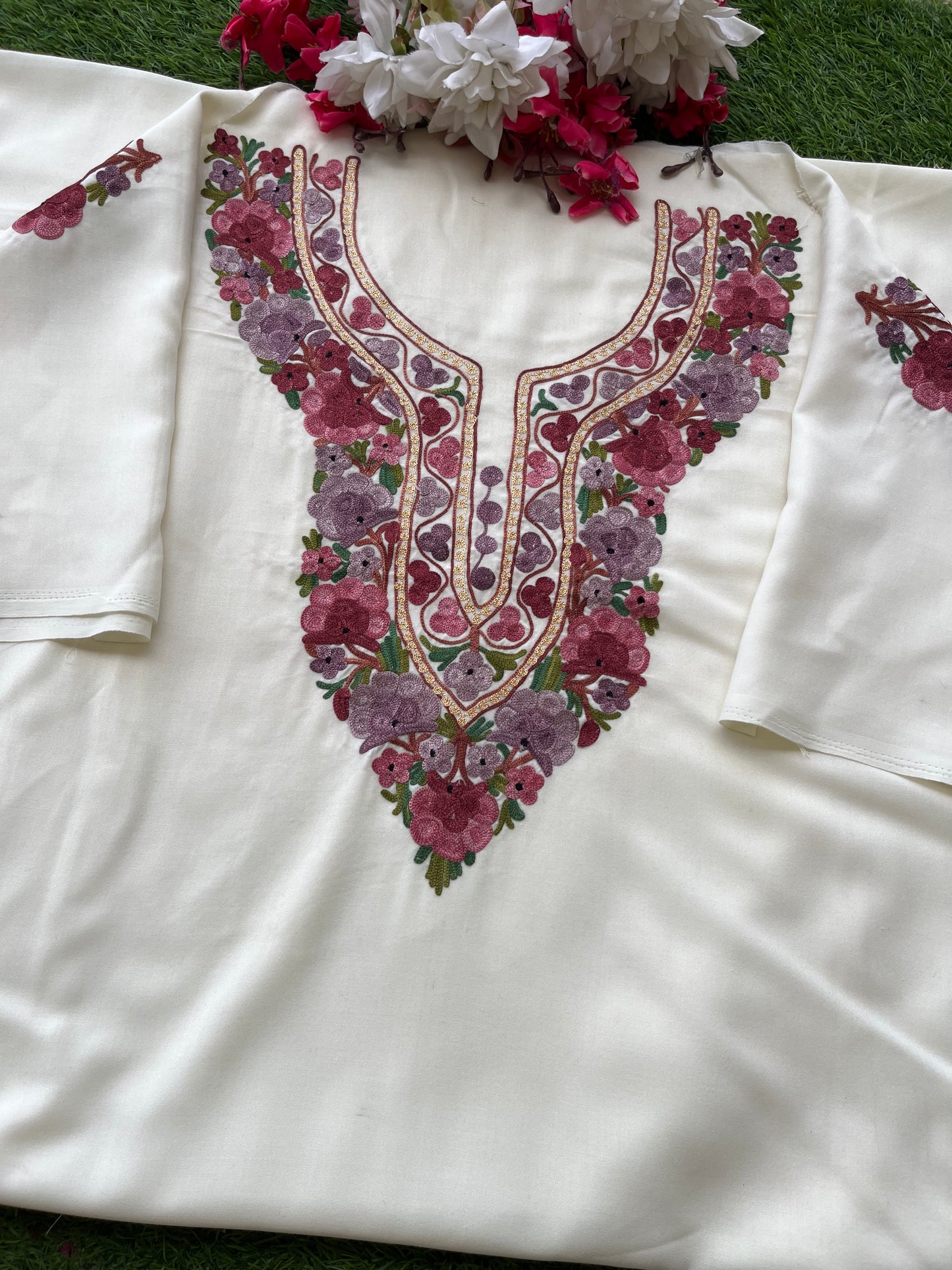 Off White Cotton Cord Set (Aari Embroidered)