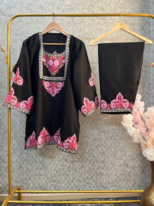 Black  Woollen Kashmiri Co-Ord Set ( Size 44)