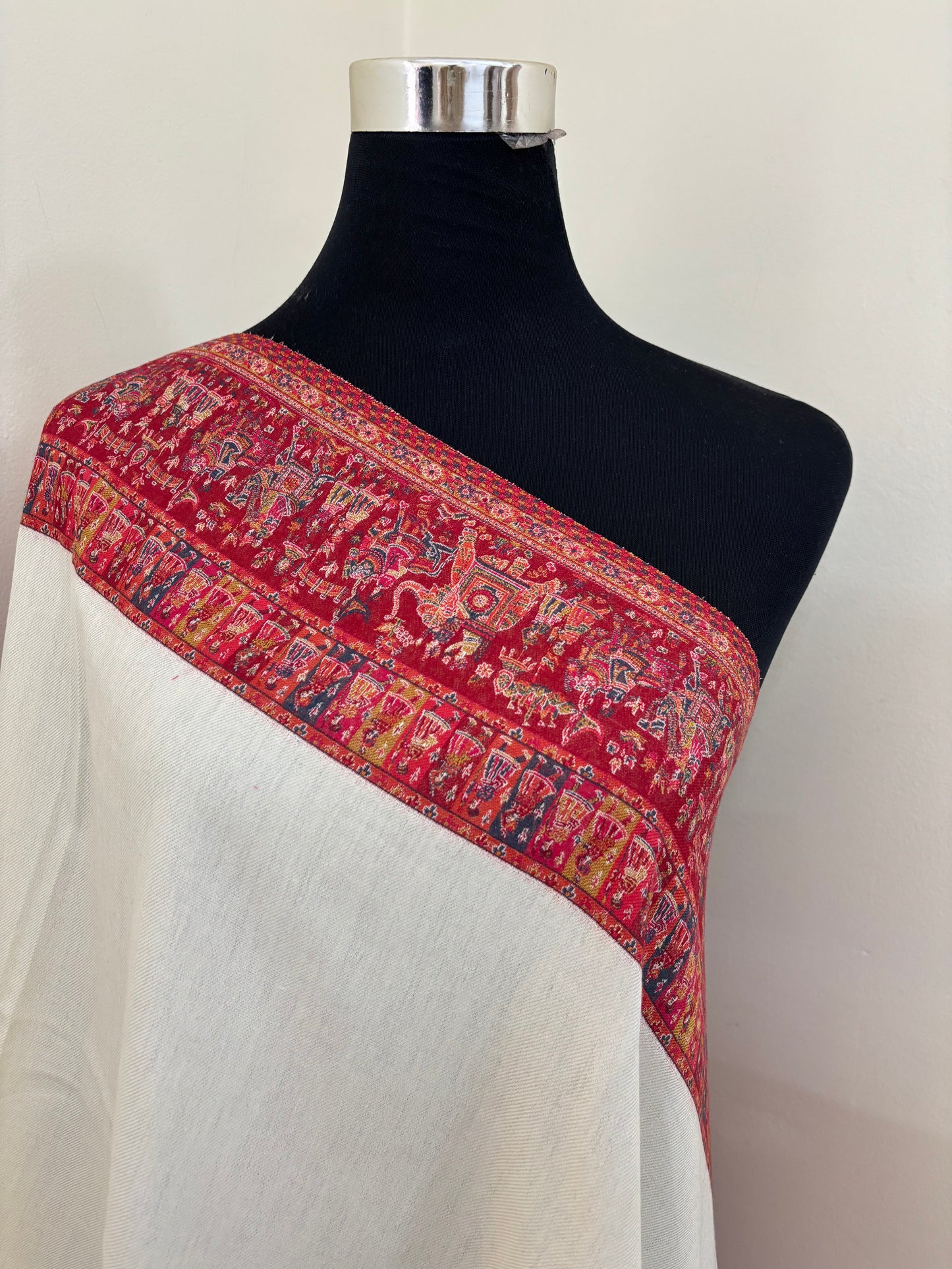 Kani Fine Semi Pashmina stole