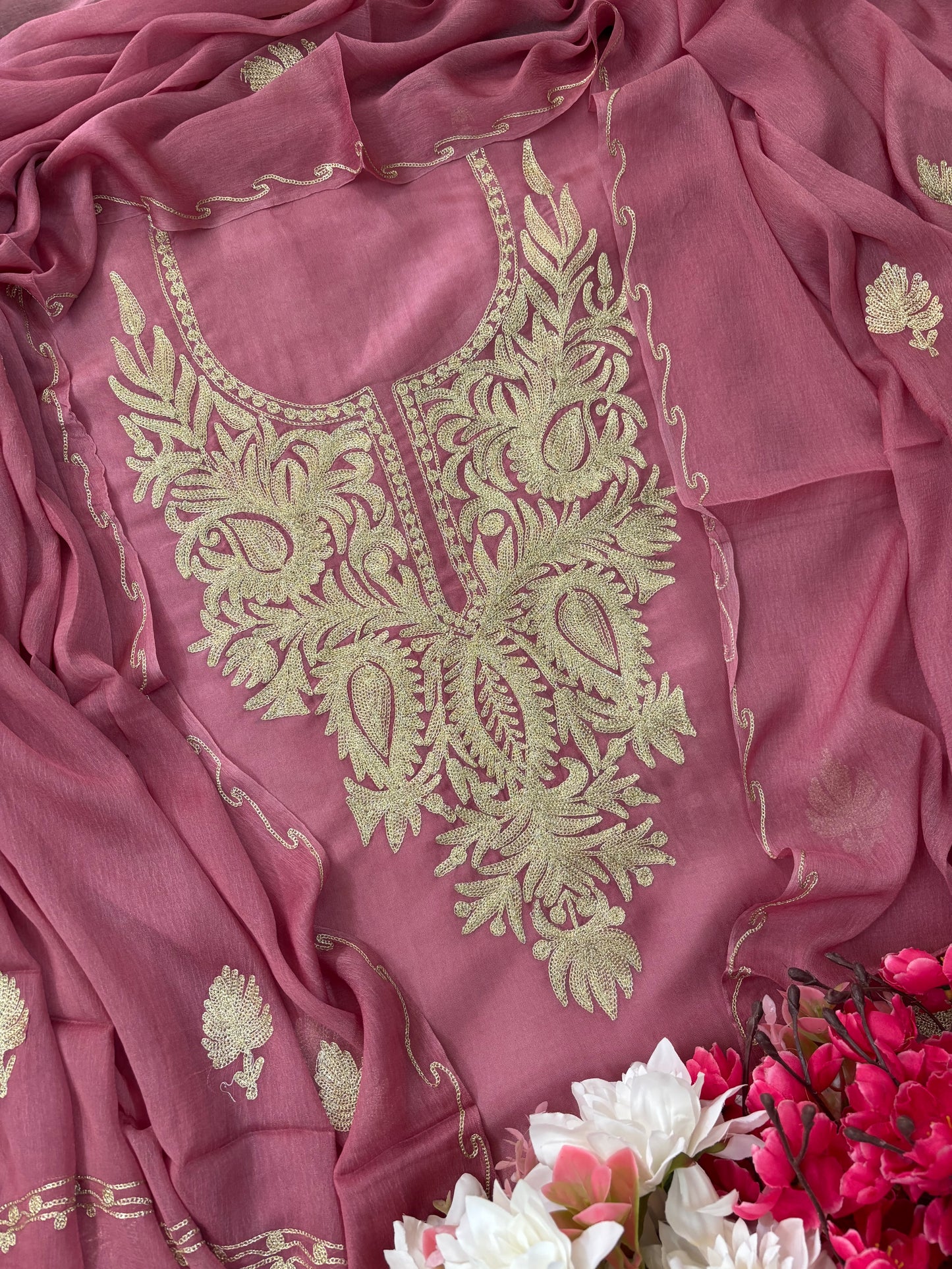 Sanam’ Onion Pink Silk Tilla Kashmiri Suit