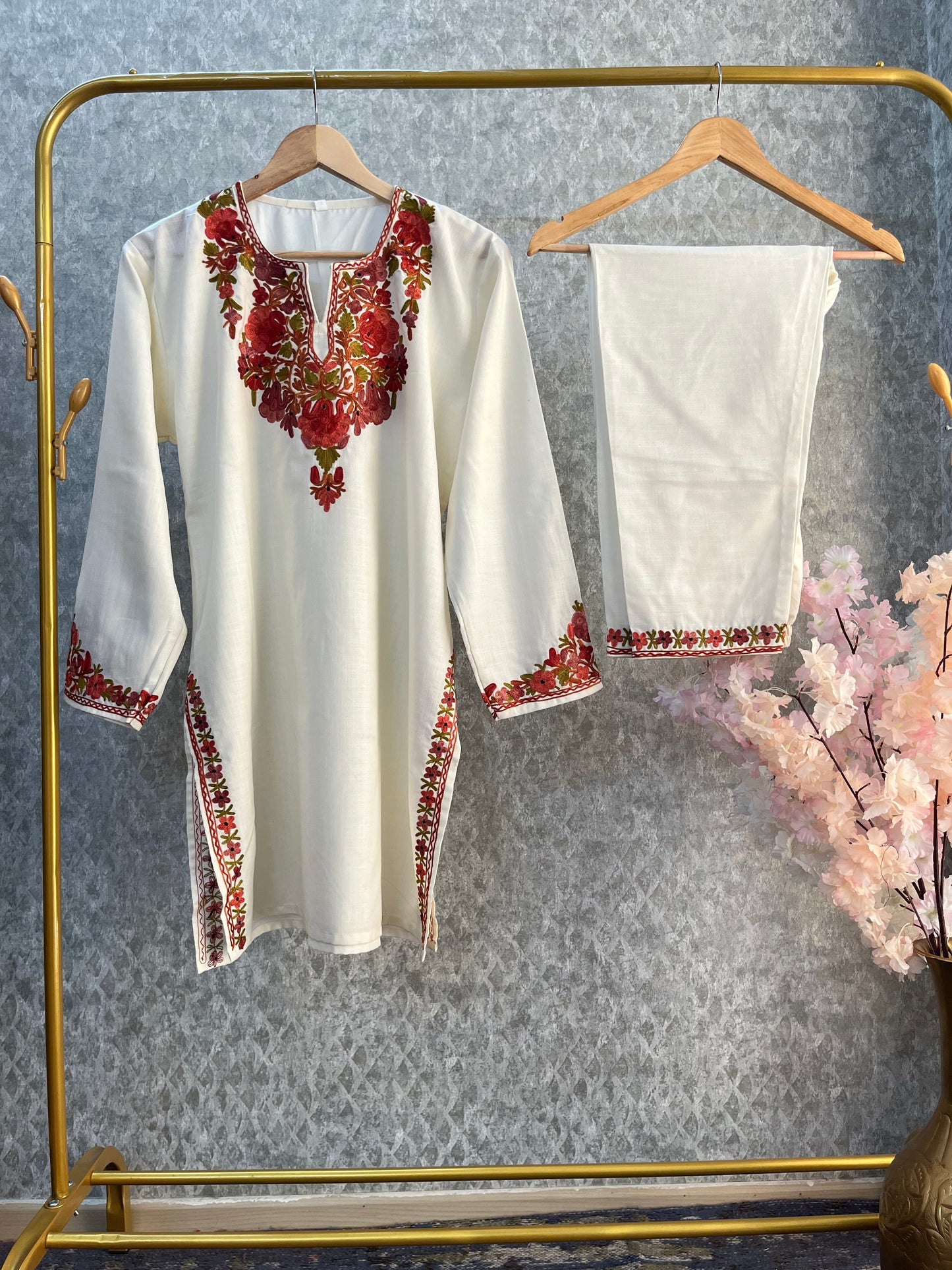 Off White Cotton Stitched Co-ord Set (40)