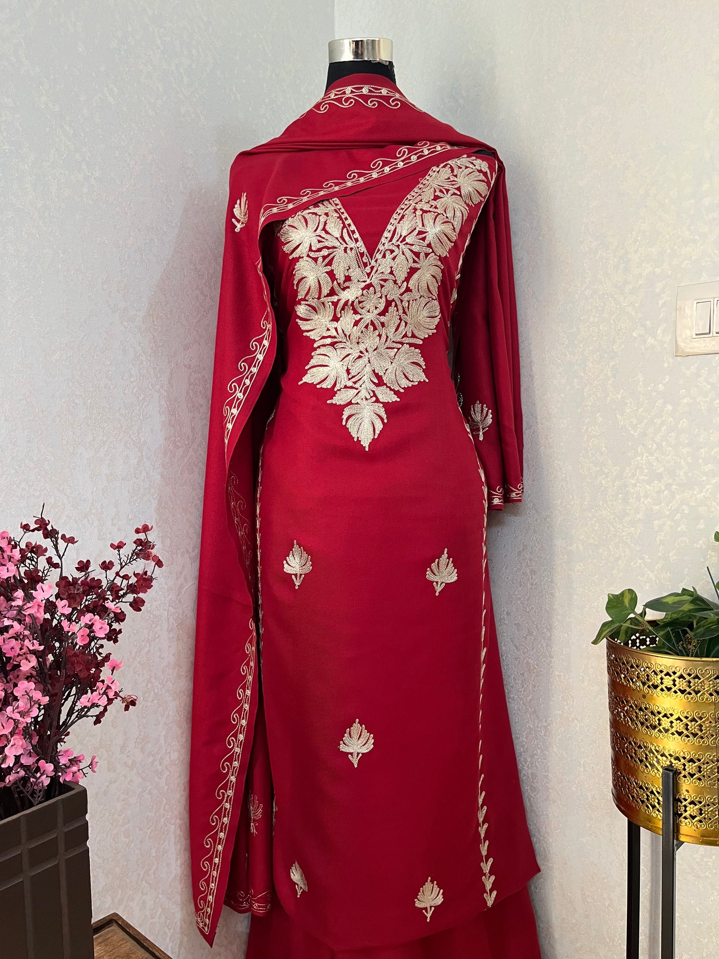 Maroon Tilla Embroidered 3pc Suit Stole