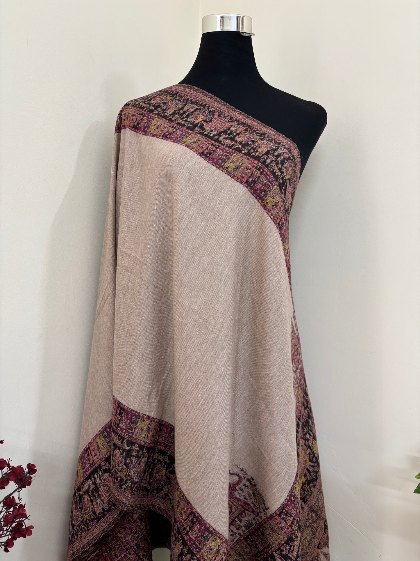 Kani Fine Semi Pashmina stole