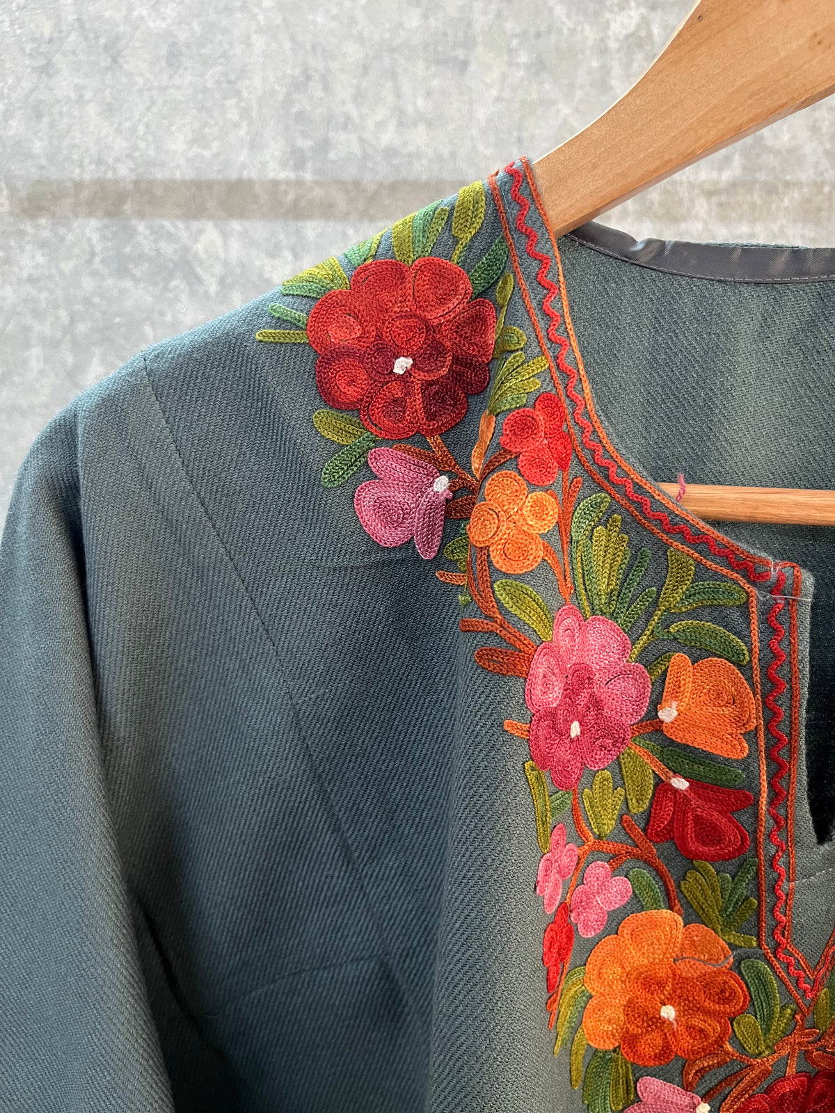 Grey Aari Embroidered Wool Pheran