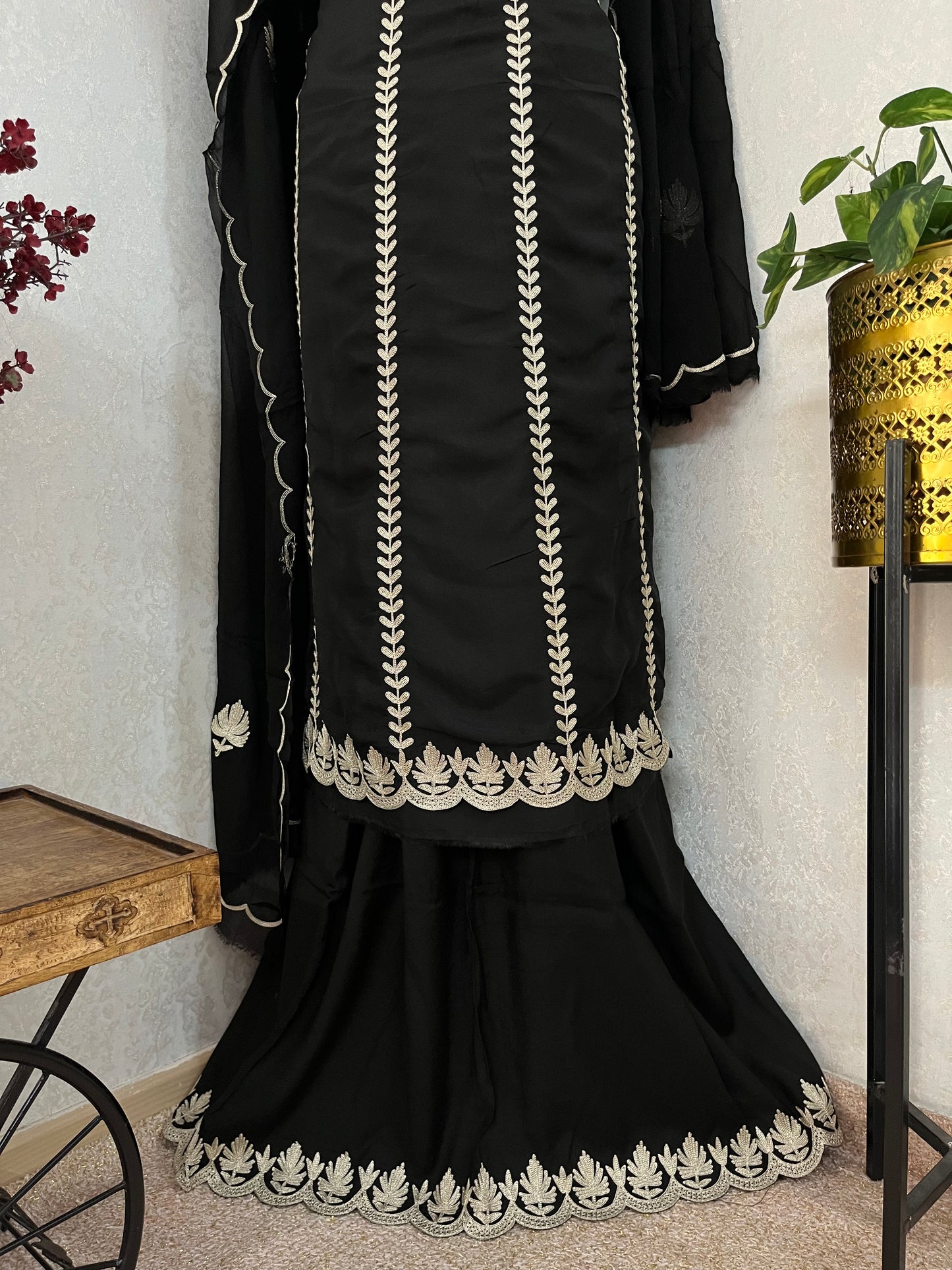 Black Sanam’ Silk Tilla Kashmiri Suit