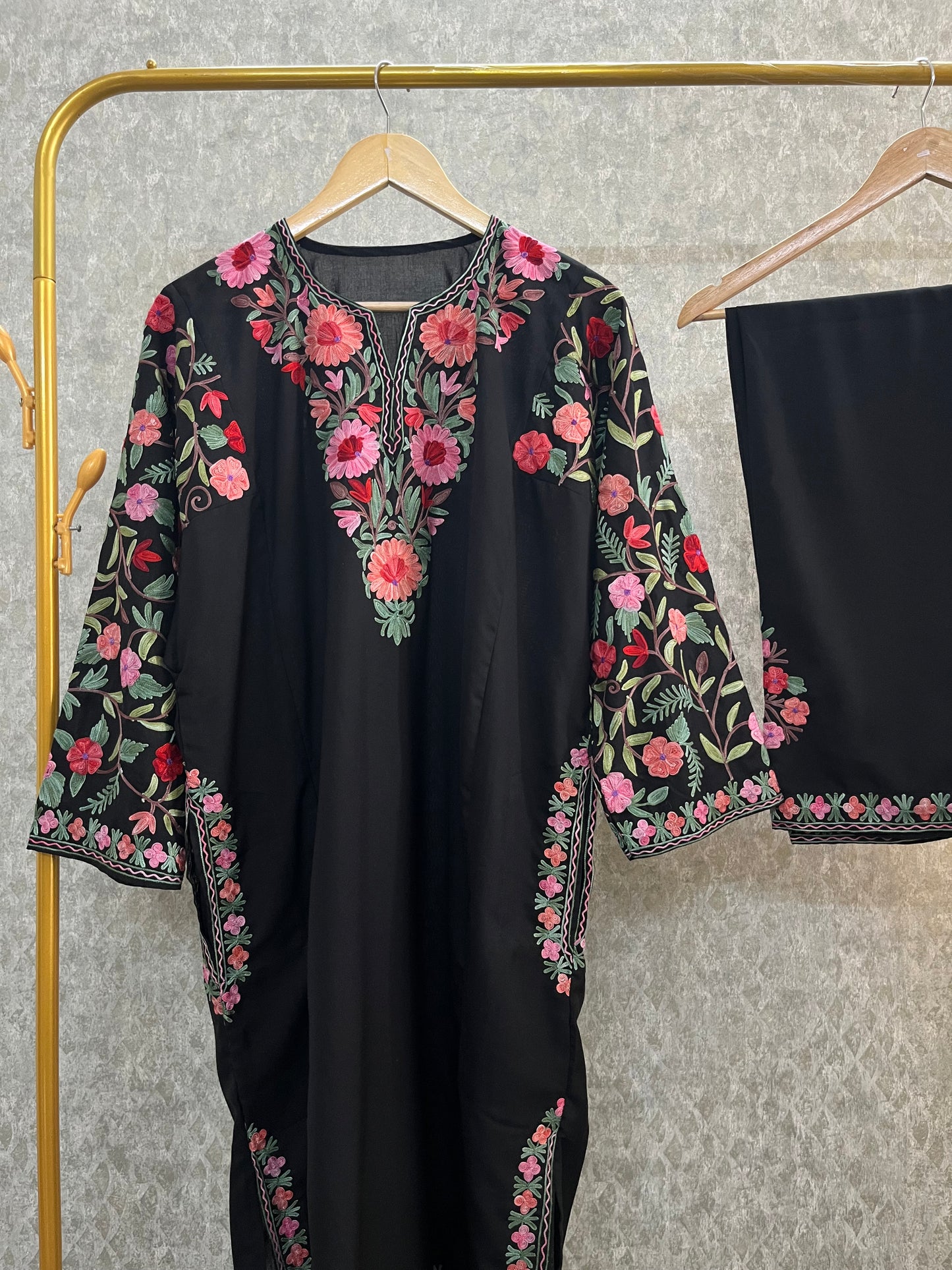 Black Cotton Arm Jaal Pheran Set