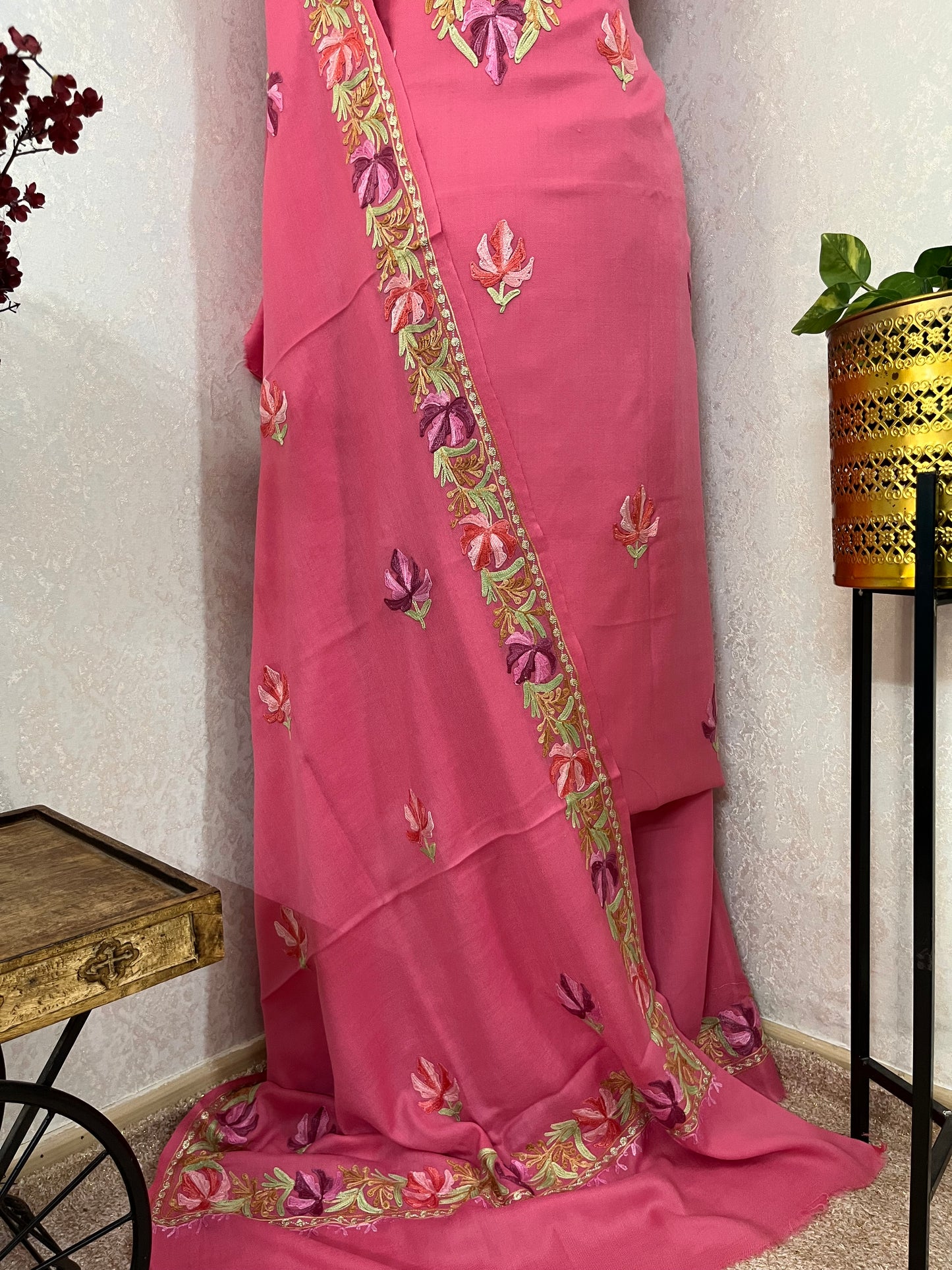 Pink Pure Wool Aari Embroidered 3pc Suit Stole