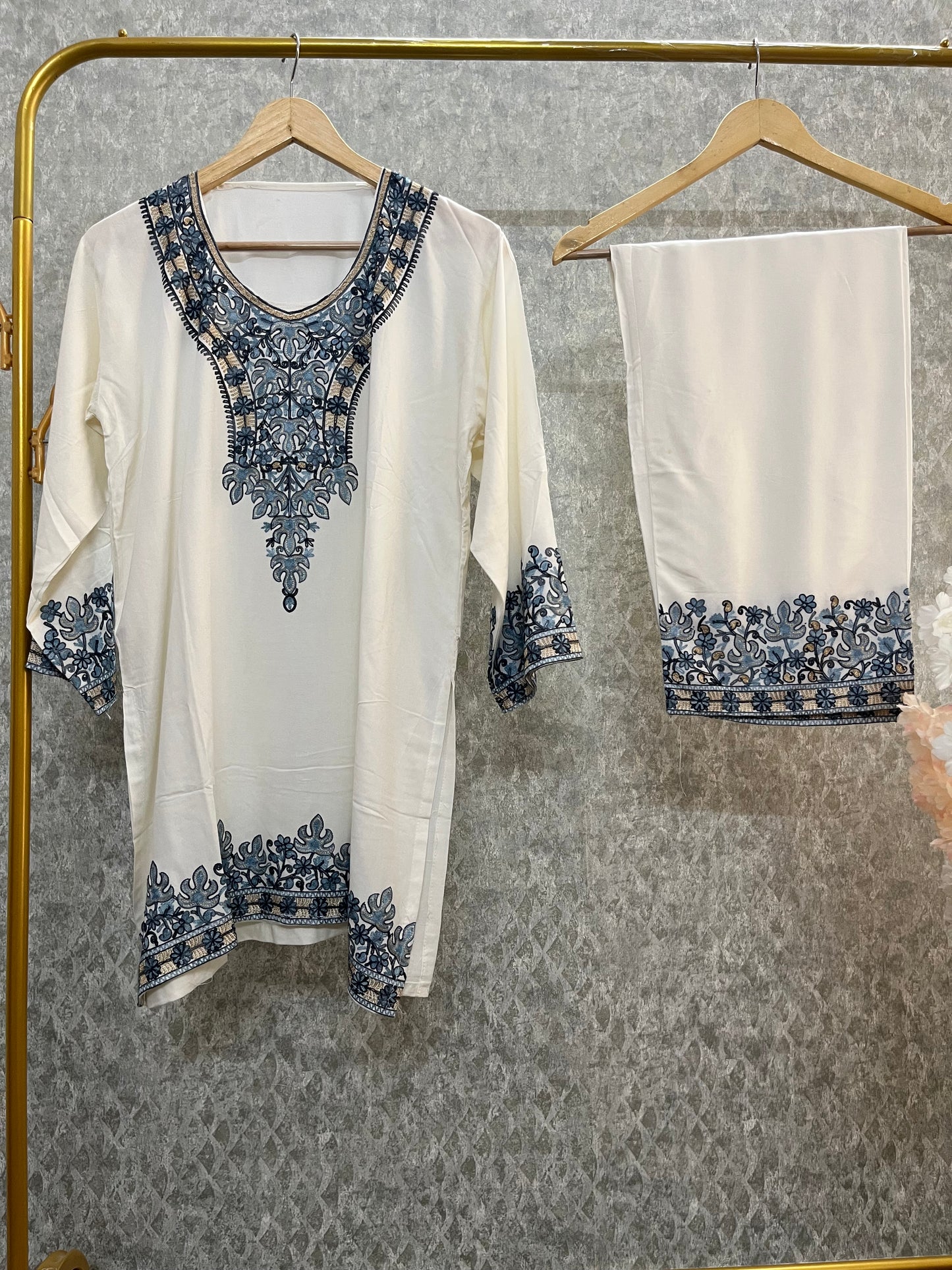 Off White Cotton Stitched Co-ord Set( 42)