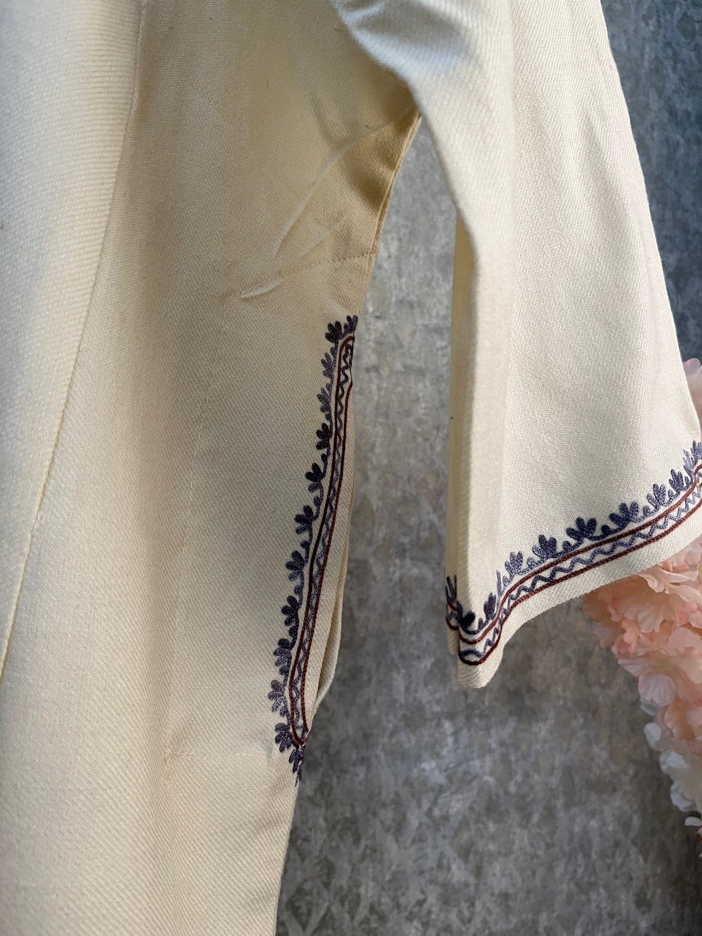 Off White Aari Embroidered Wool Pheran