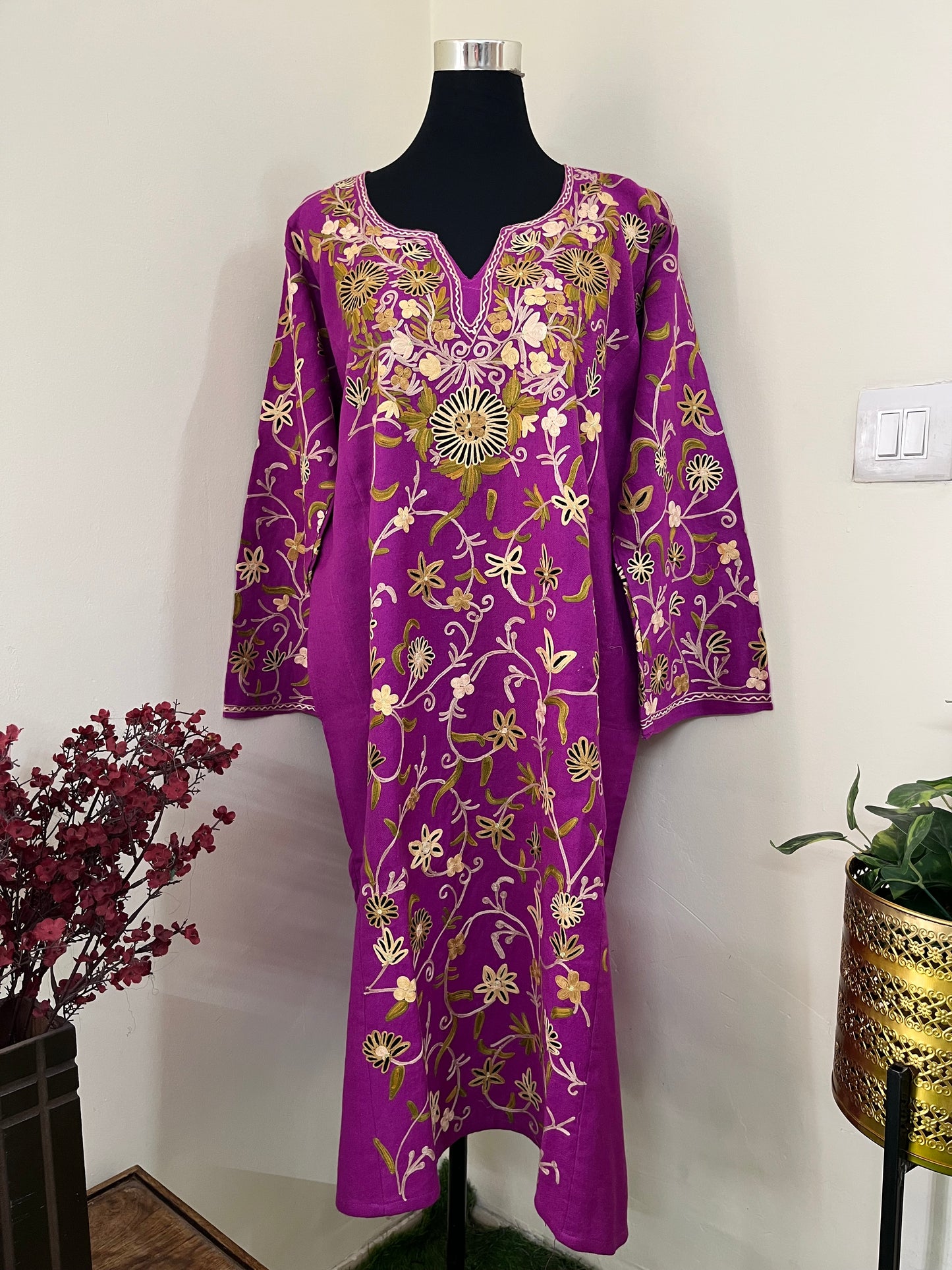 Wine Aari Embroidered Wool Pheran