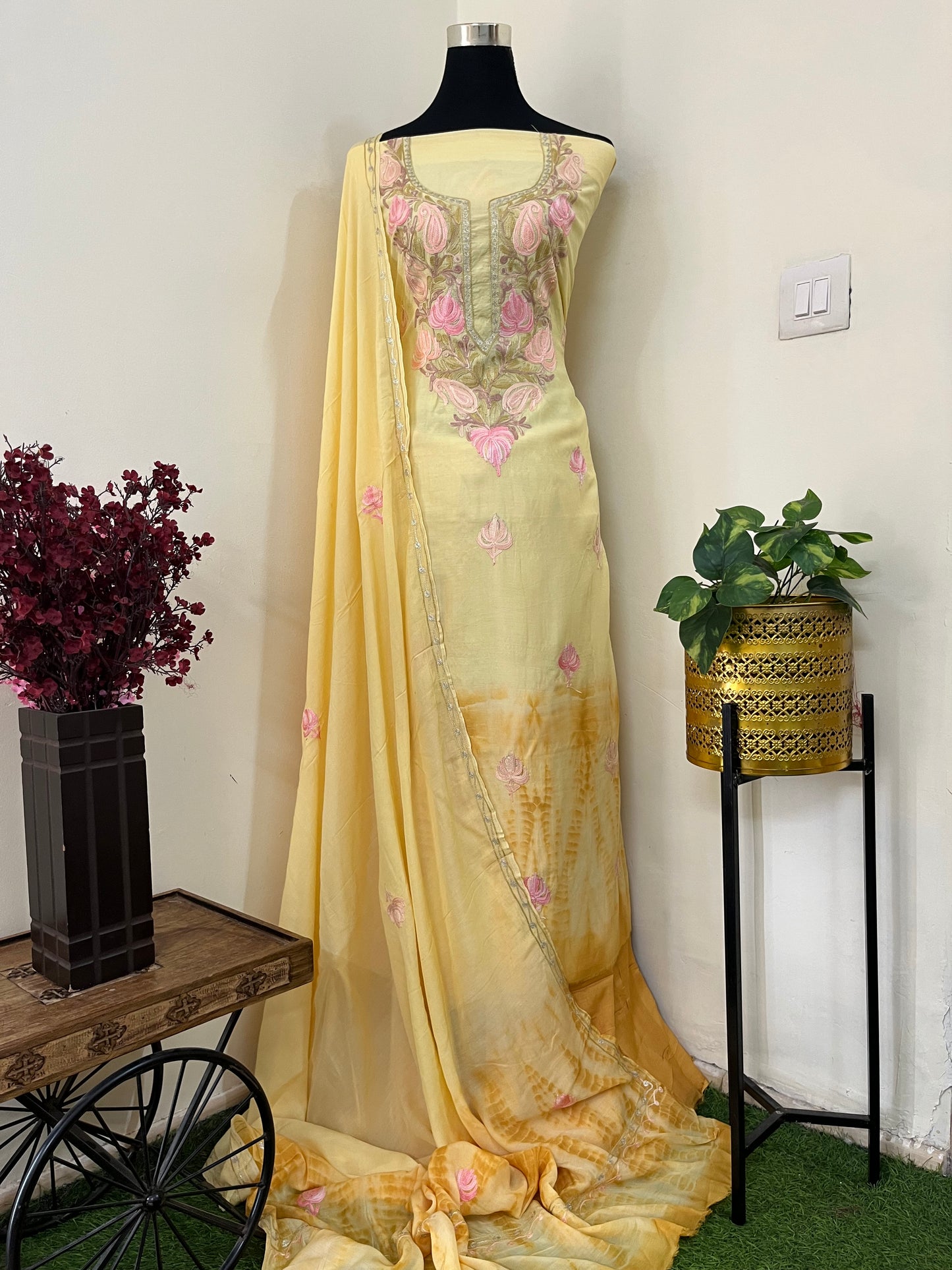 Lemon Yellow Mul Cotton Shibori Work Kashmiri 3pc Suit
