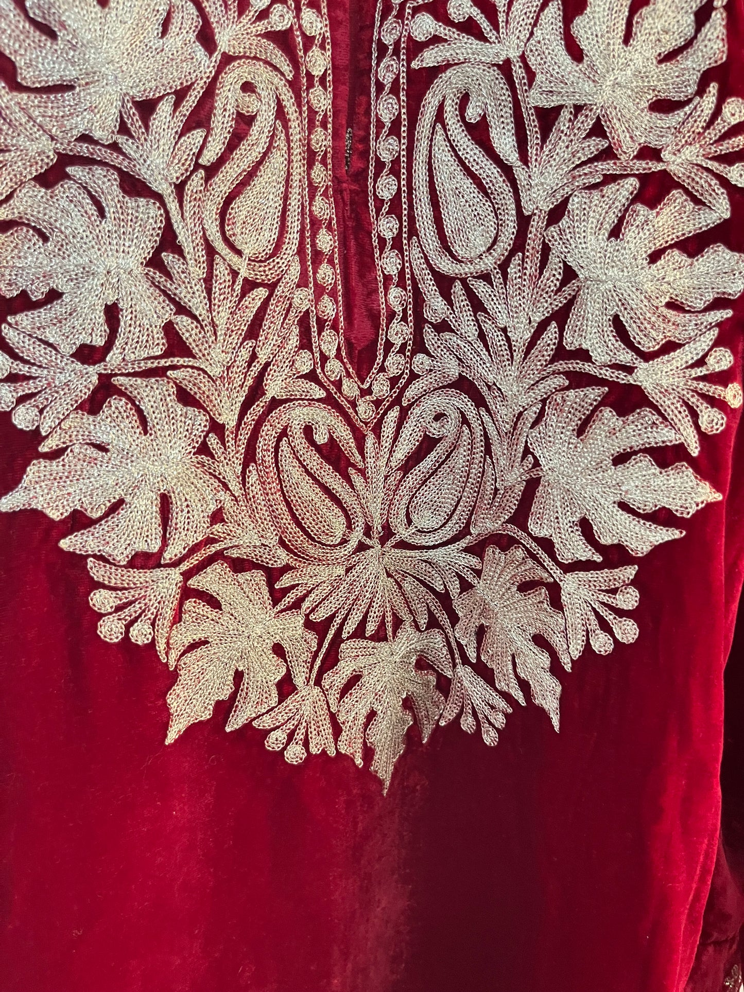 Maroon Tilla Embroidered Velvet Pheran