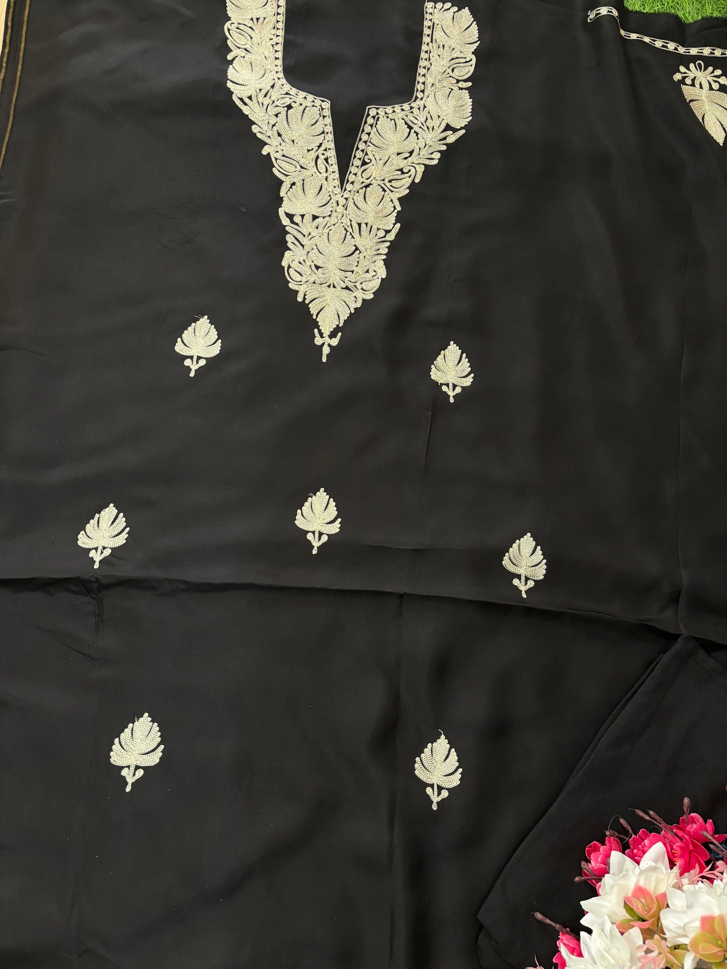 Sanam’ Black Silk Tilla Kashmiri Suit