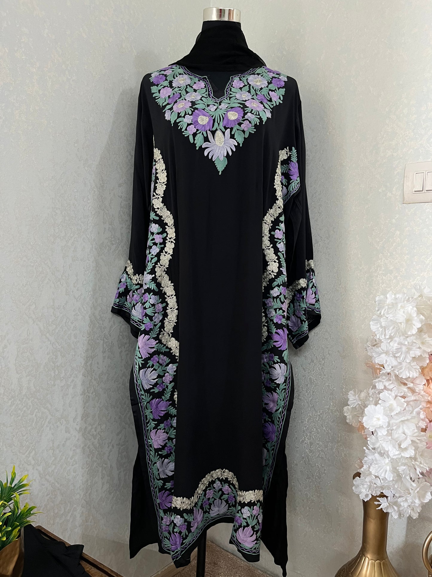 Black Stitched Crape Suit Set with dupatta (44)