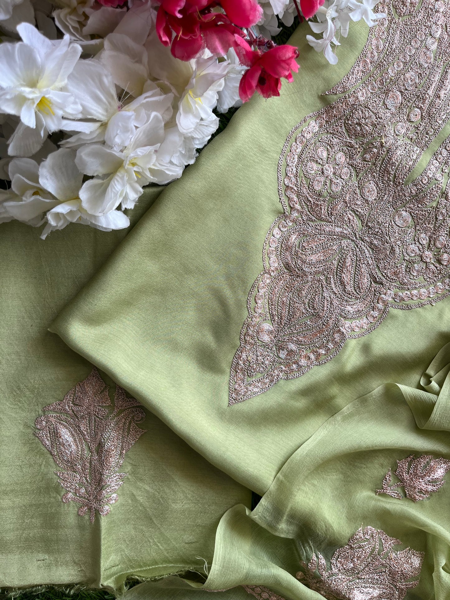 ‘Kalaa’ Pista Green Muslin Silk Tilla Embroidered Suit material