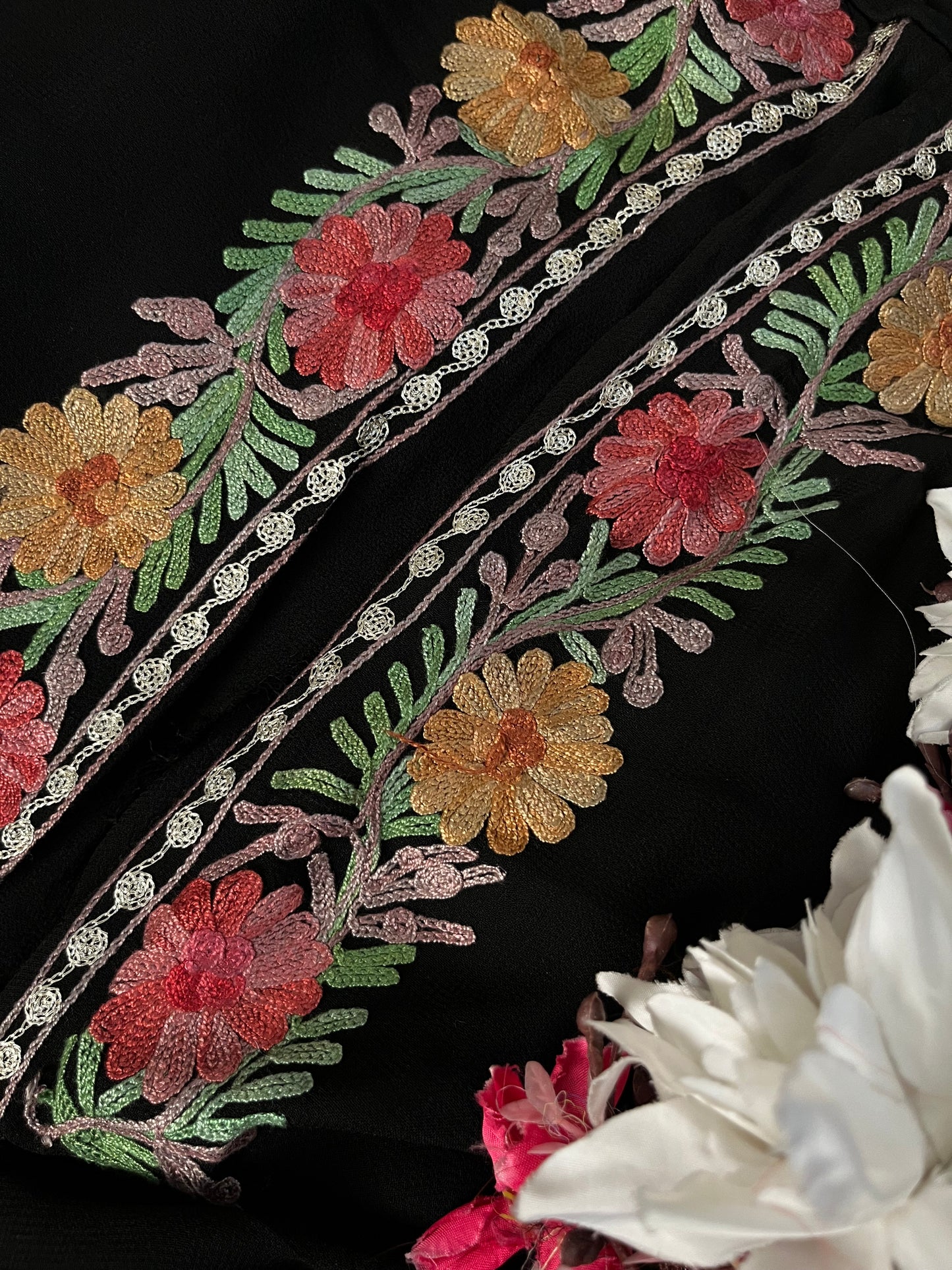 Black Pure Georgette Aari Embroidered Suito