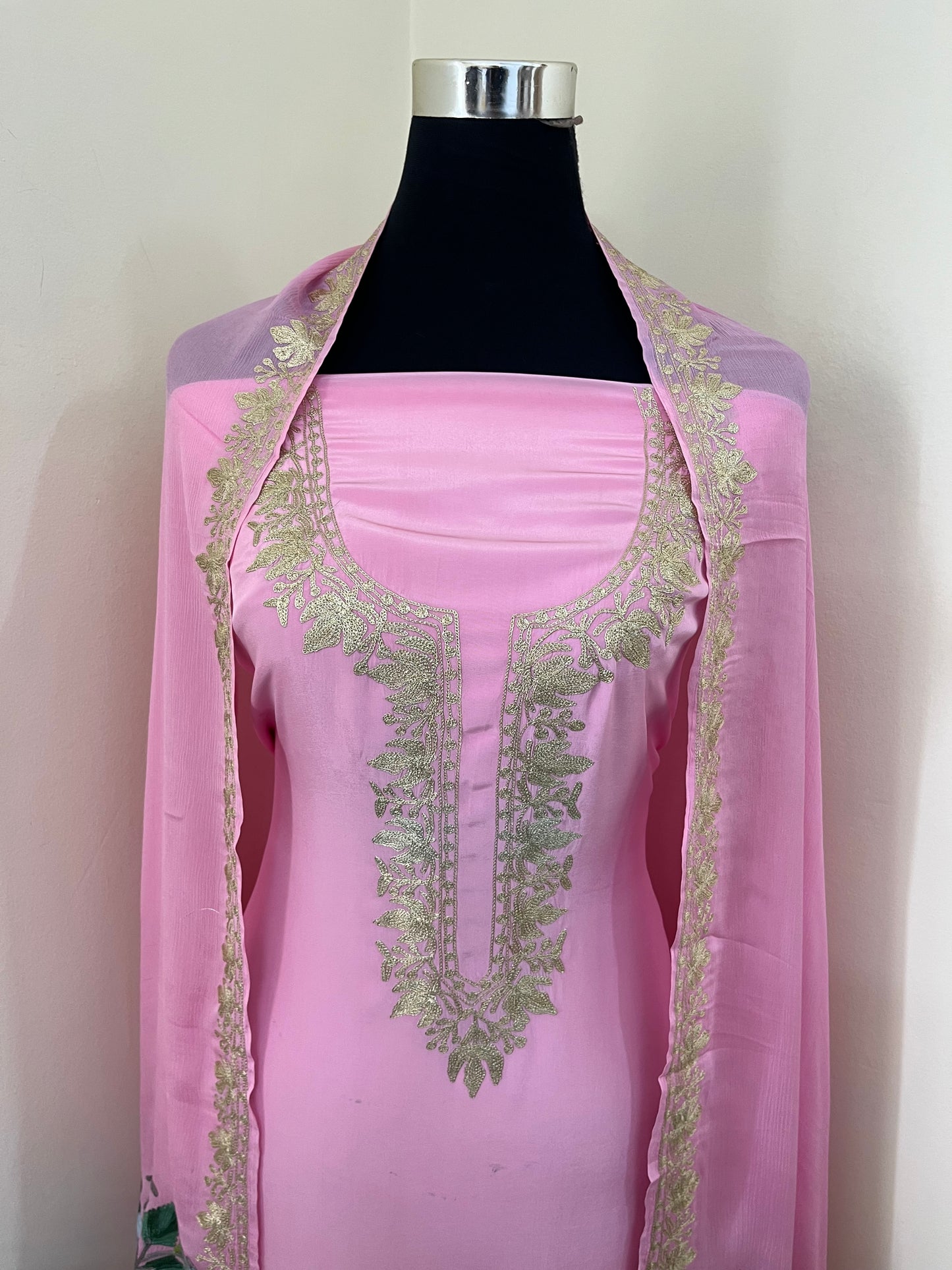 ‘Kalaa’ Soft Pink Crape Kashmiri Suit