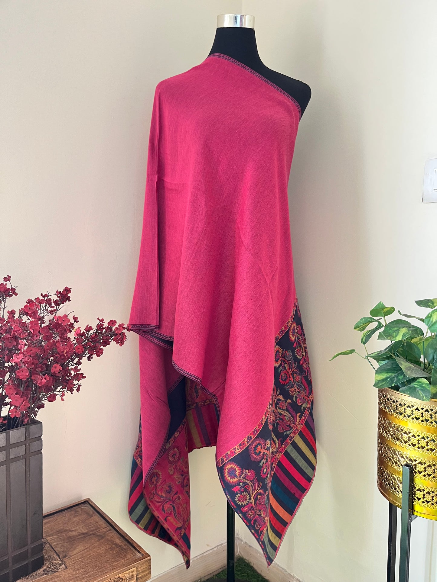 Pink and Blue Kani Fine Semi Pashmina Reversible stole