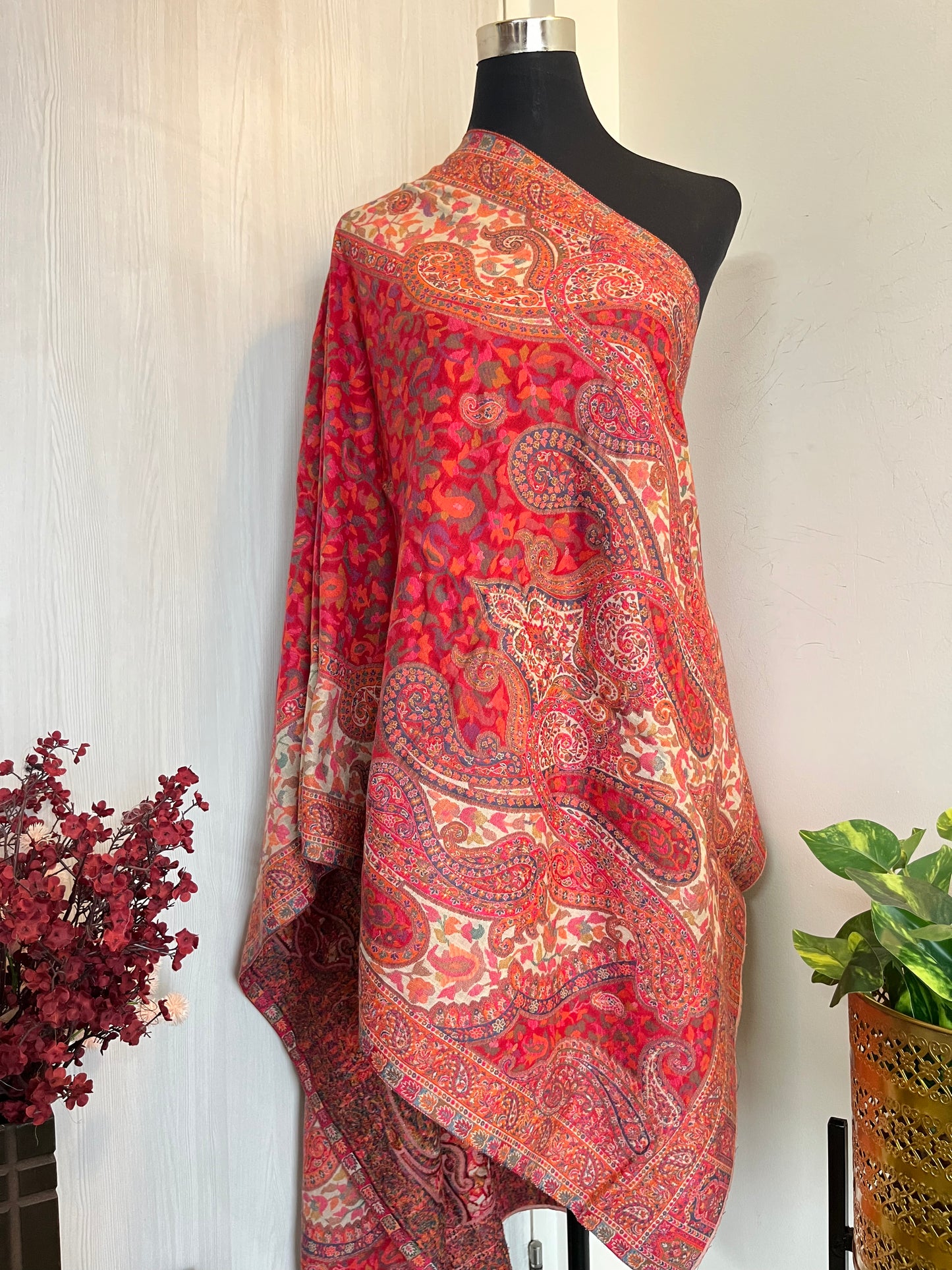 Kani Fine Semi Pashmina stole