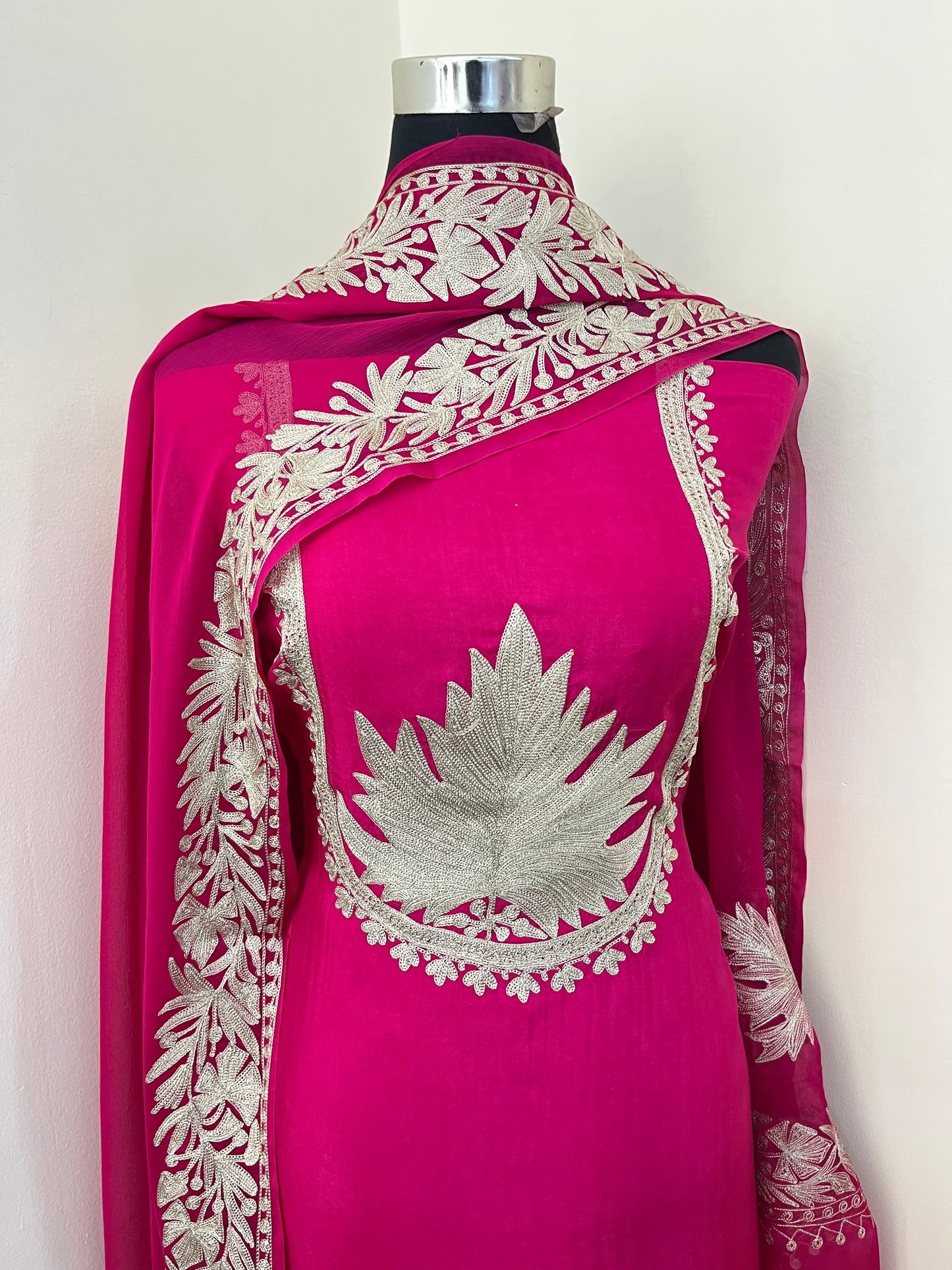 Sanam’ Tilla Kashmiri Silk Suit