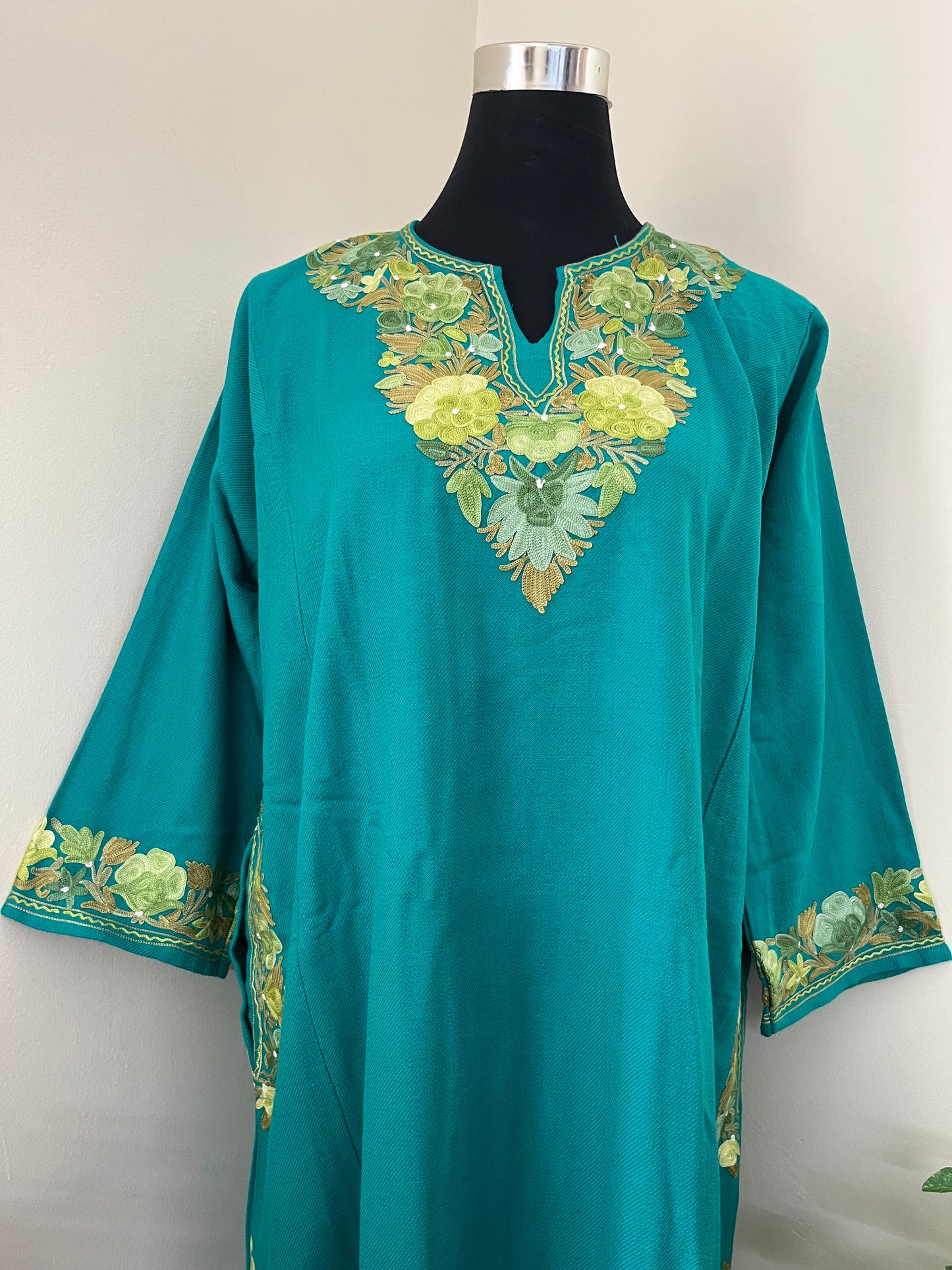 Green Aari Embroidered Wool Pheran